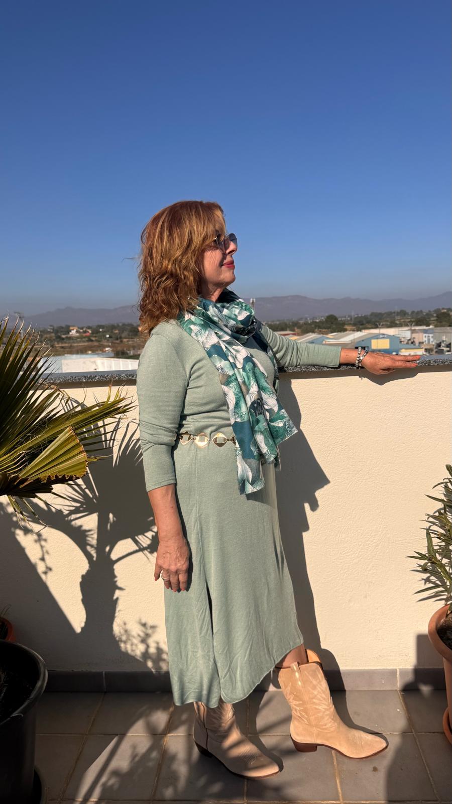 💚 Vestido Midi de Punto con Abertura Lateral (2 colores)