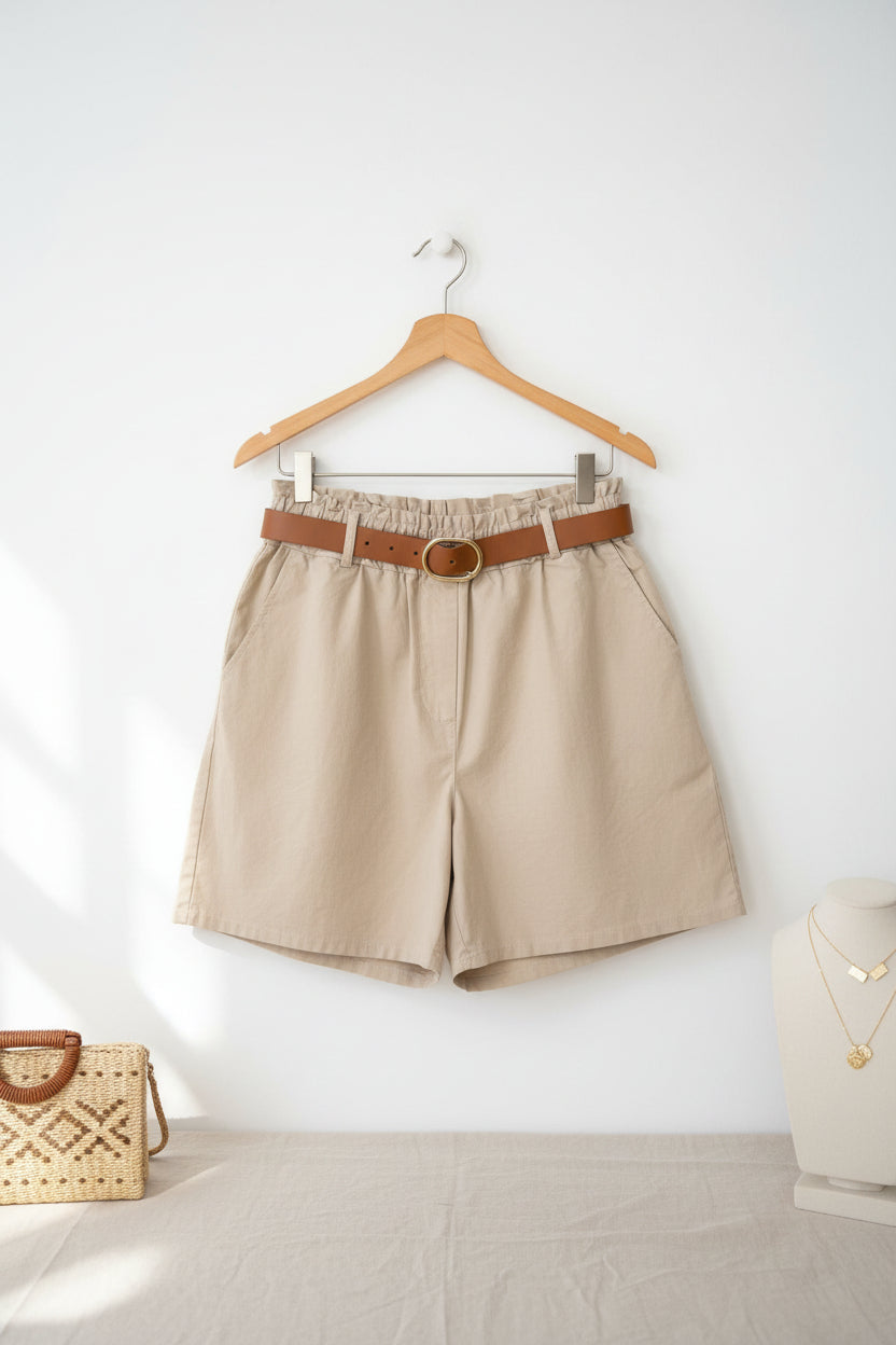 Bermuda Beige con Cintura Elástica y Cinturón Incluido