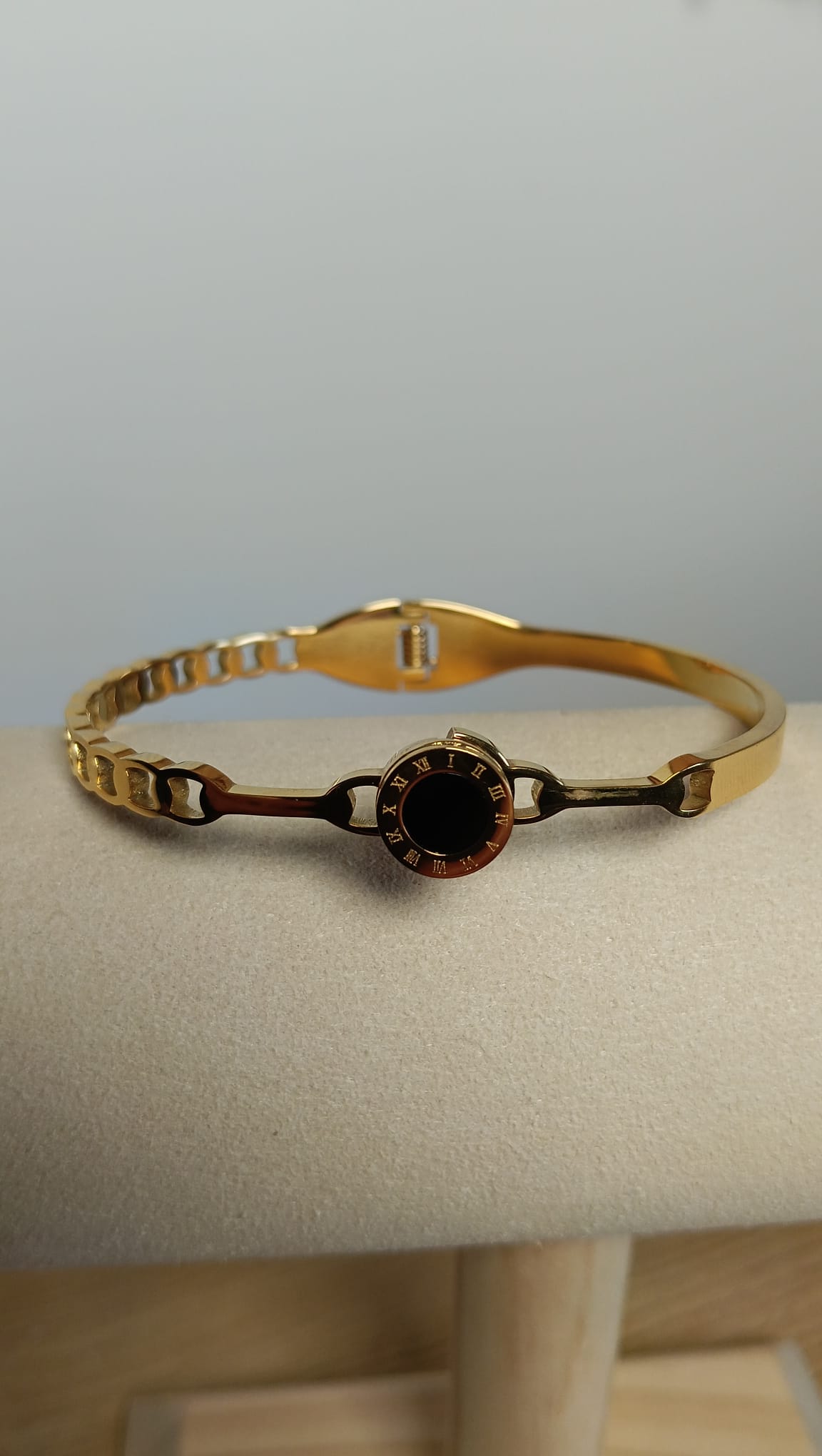 Pulsera Caña Números Romanos con Piedra Negra