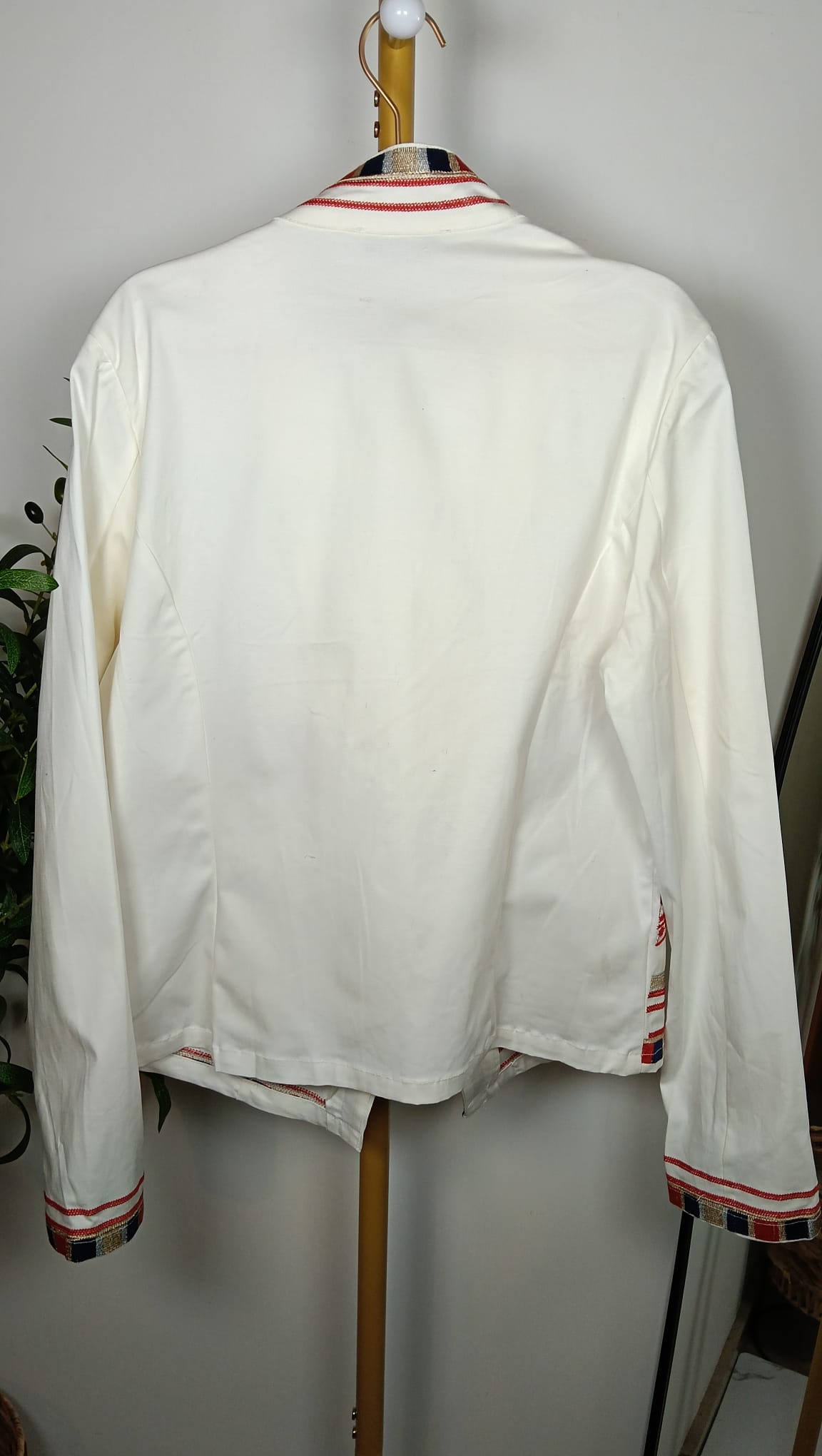 Chaqueta Bordada Étnica Blanca