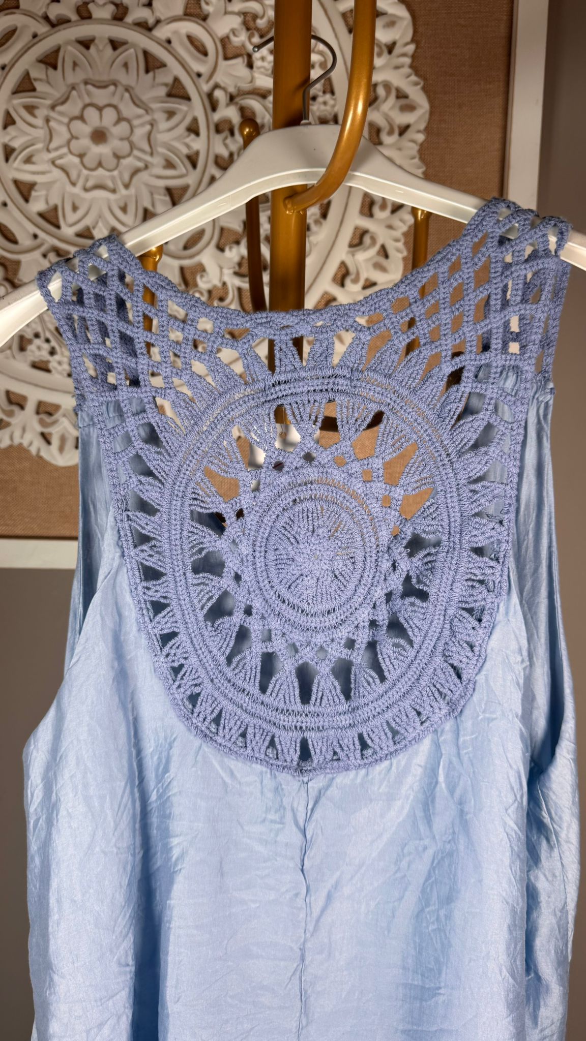 🞦 Vestido Azul Celeste con Crochet Mandala en Espalda