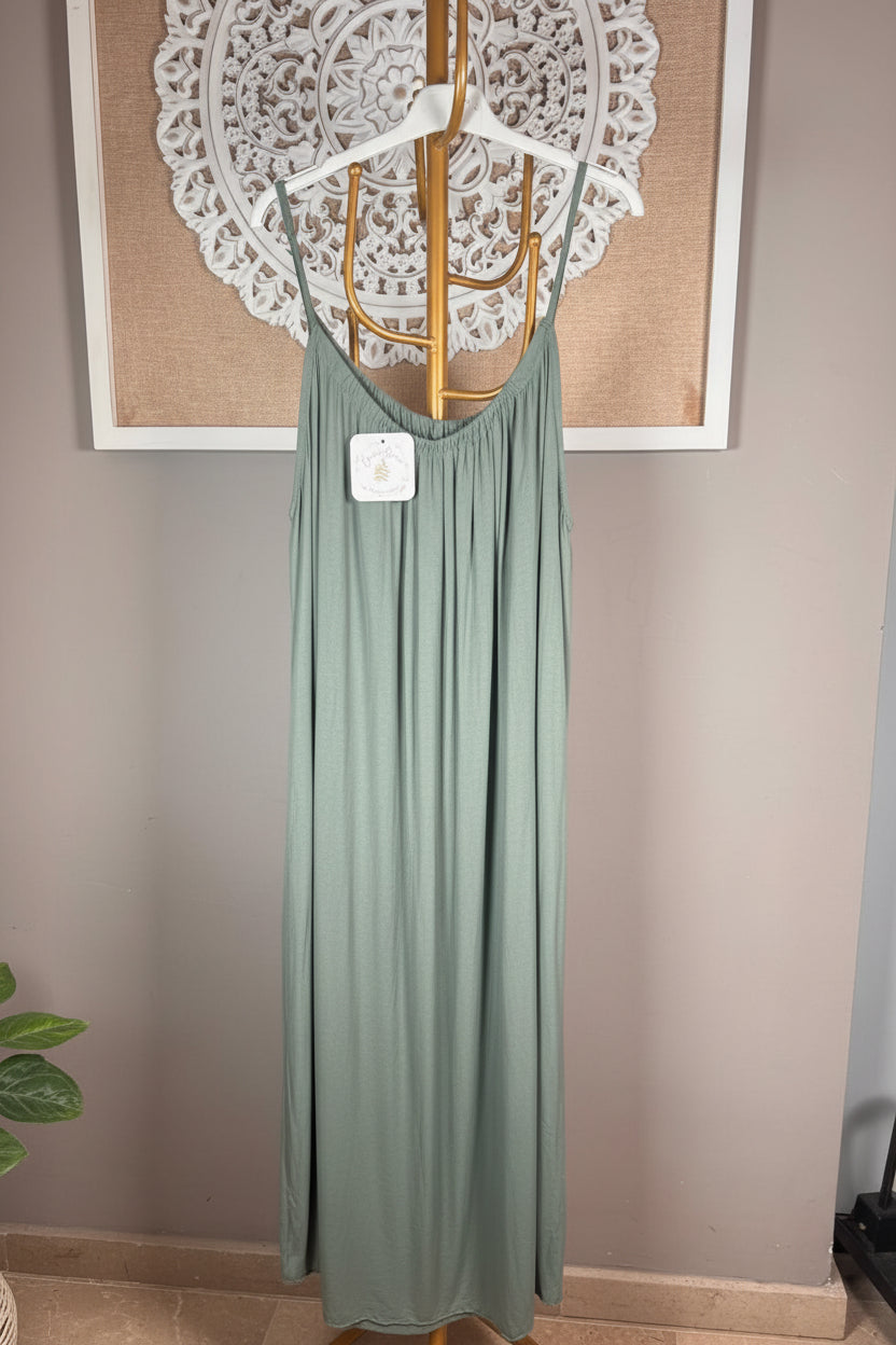 🌿 Vestido Maxi de Tirantes Fluido