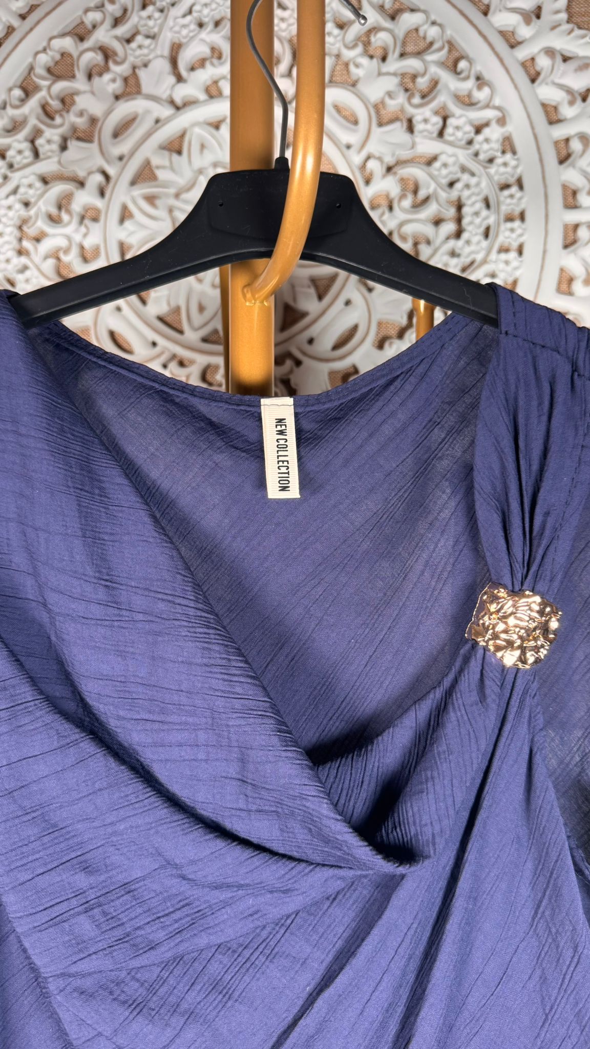 ✨ Blusa Drapeada sin Mangas