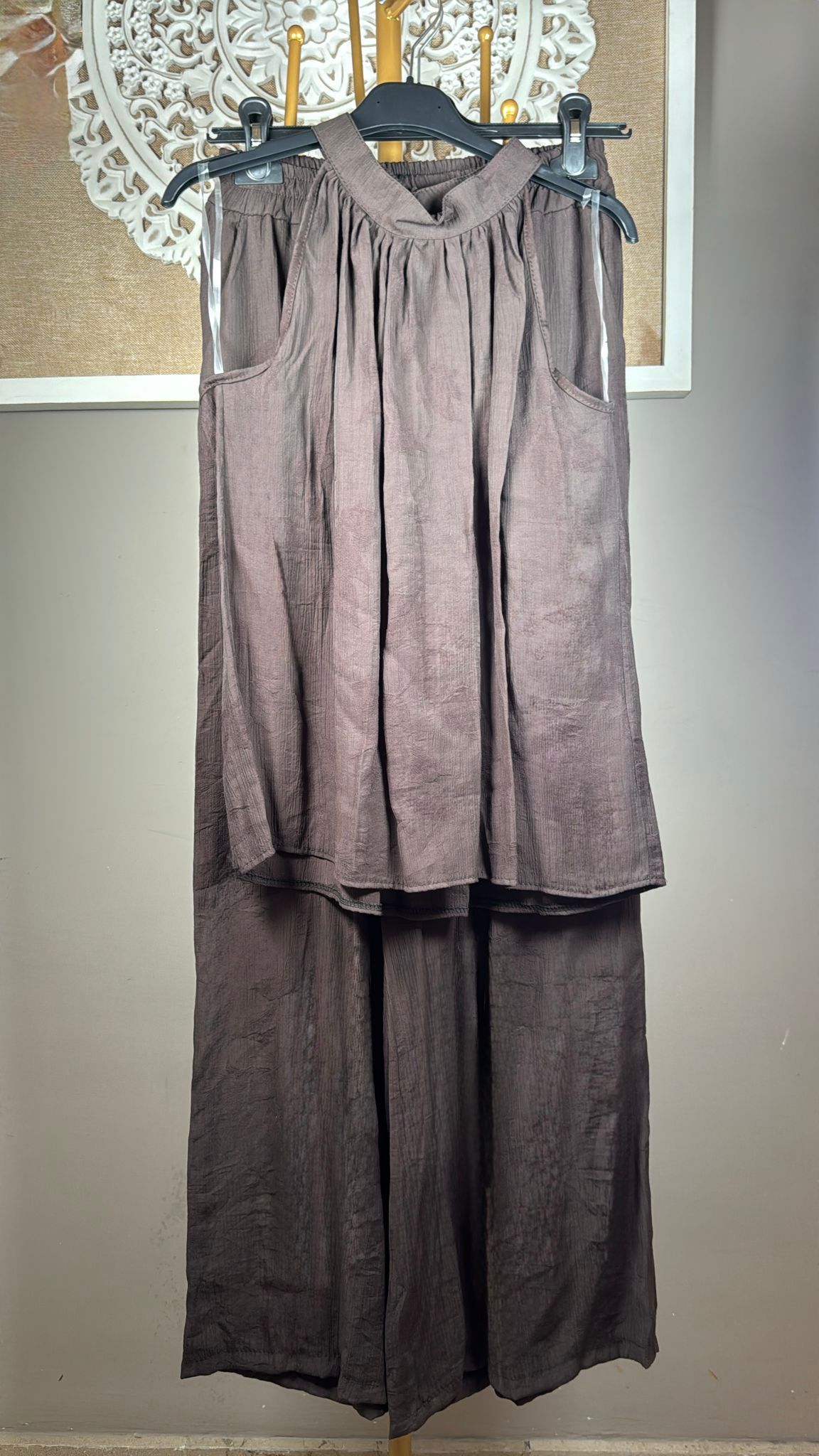 Conjunto Halter y Pantalón Palazzo con Estampado Sútil | Marrón, Beige y Teja | Tallas 36-44 | 87% Viscosa