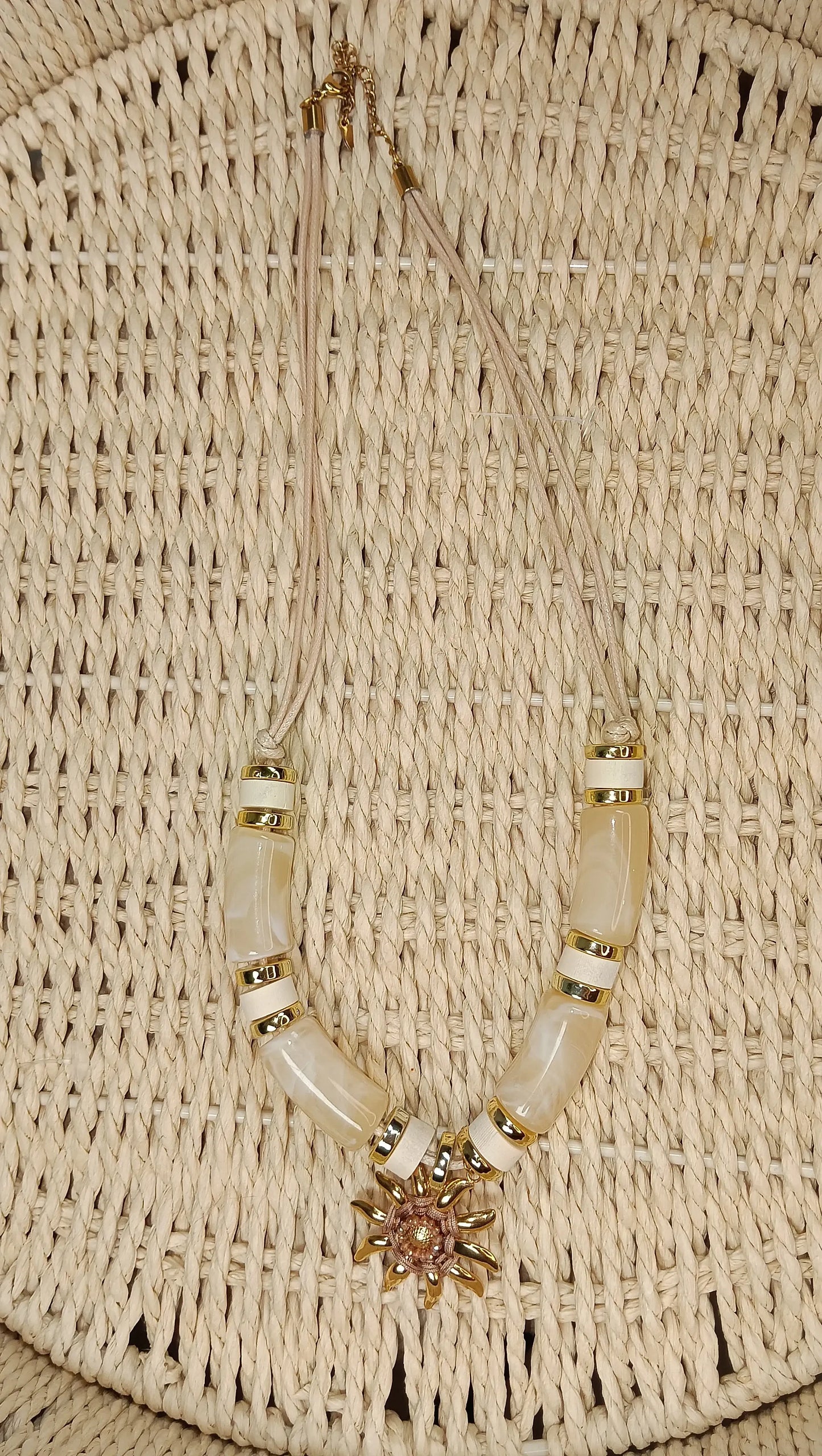 Collar Sol Dorado
