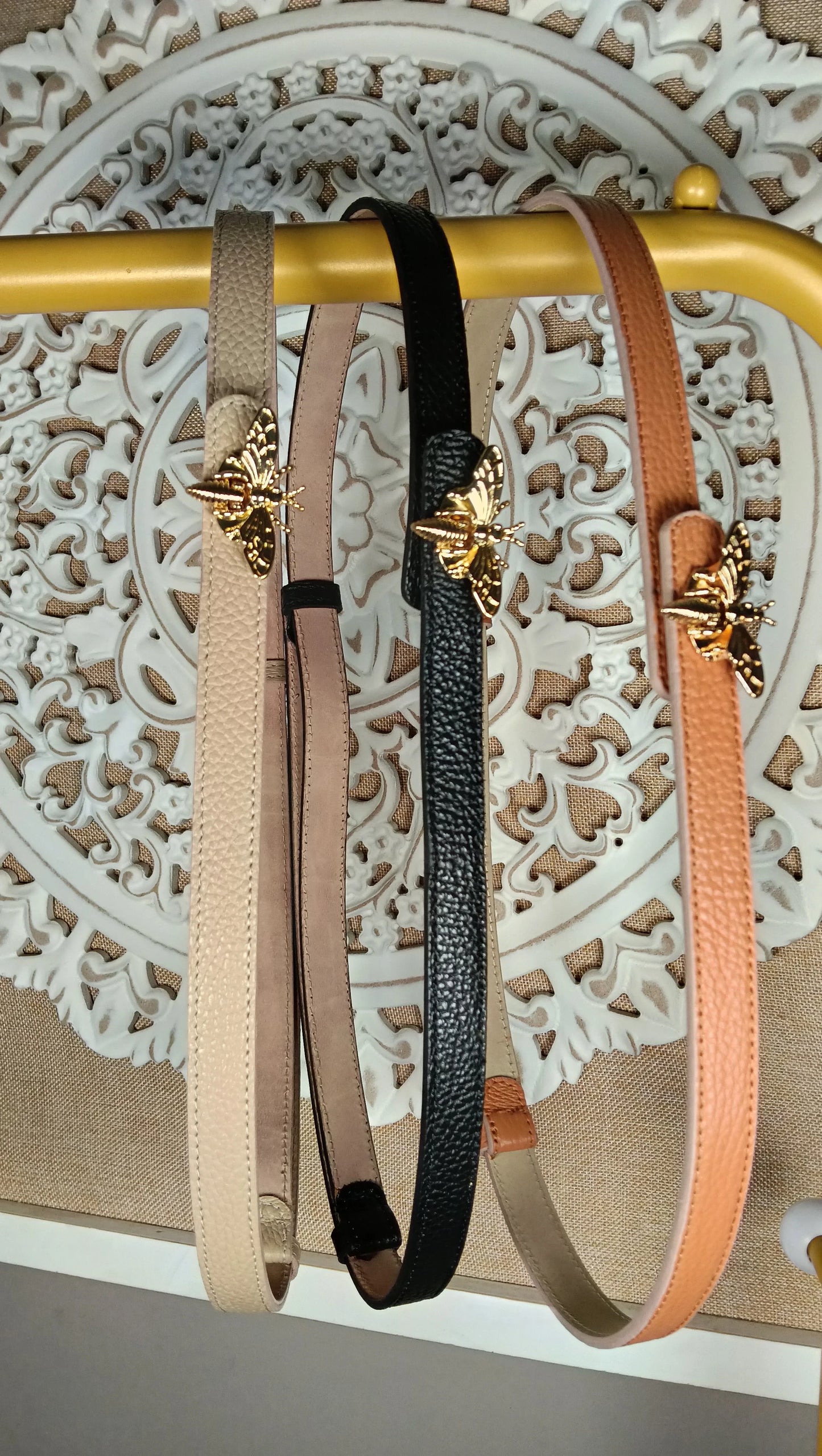 Cinturón Extensible Piel Hebilla Avispa (3 colores)