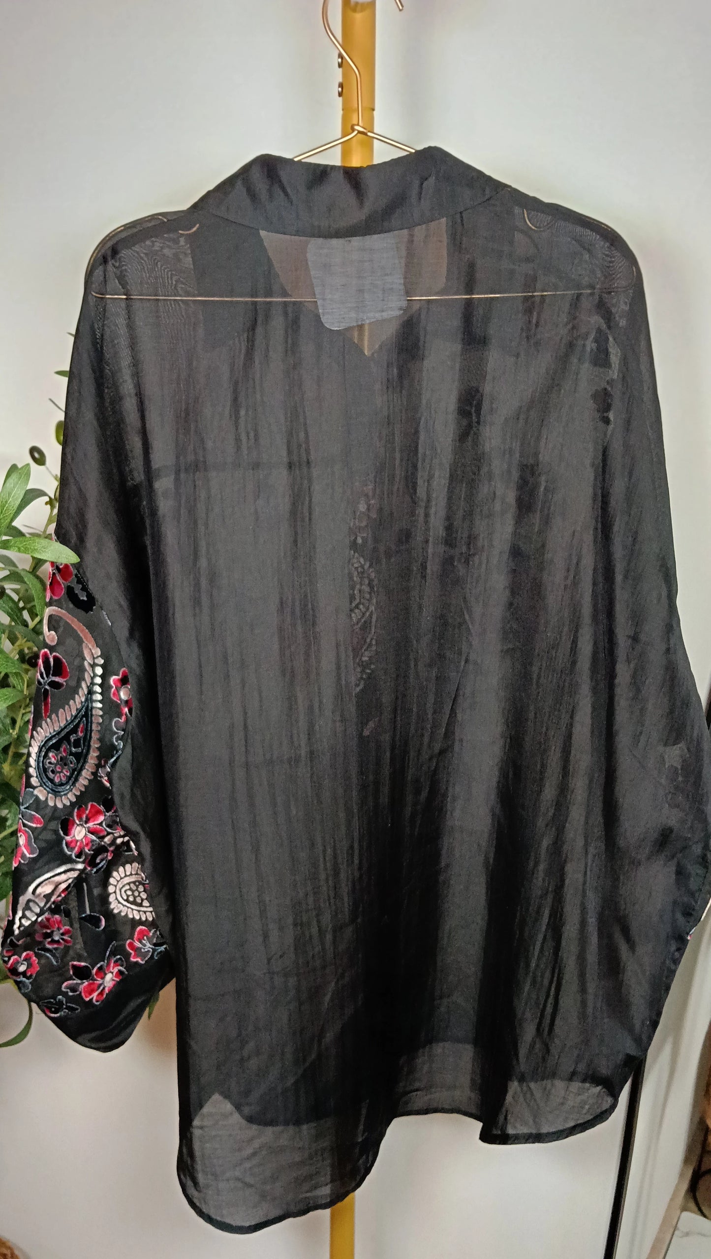 Camisa tipo Paisley Negro
