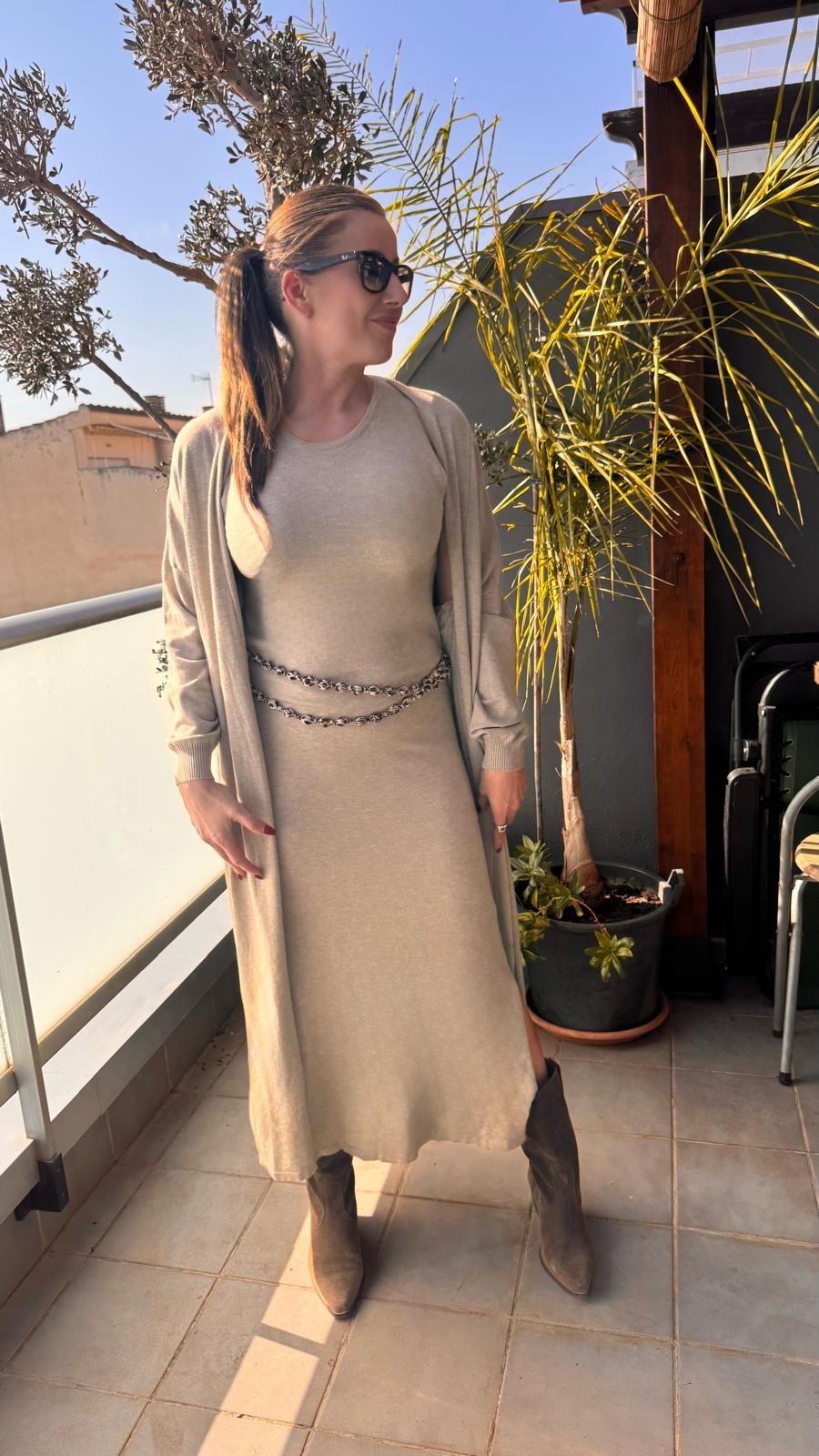 Conjunto Dos Piezas Vestido y Chaqueta de Punto