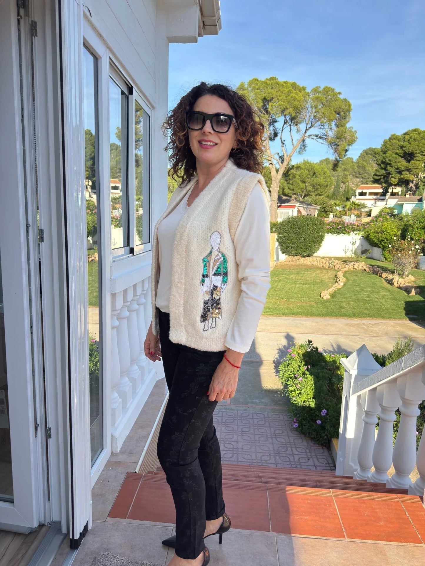 Pantalón Negro Estampado Floral