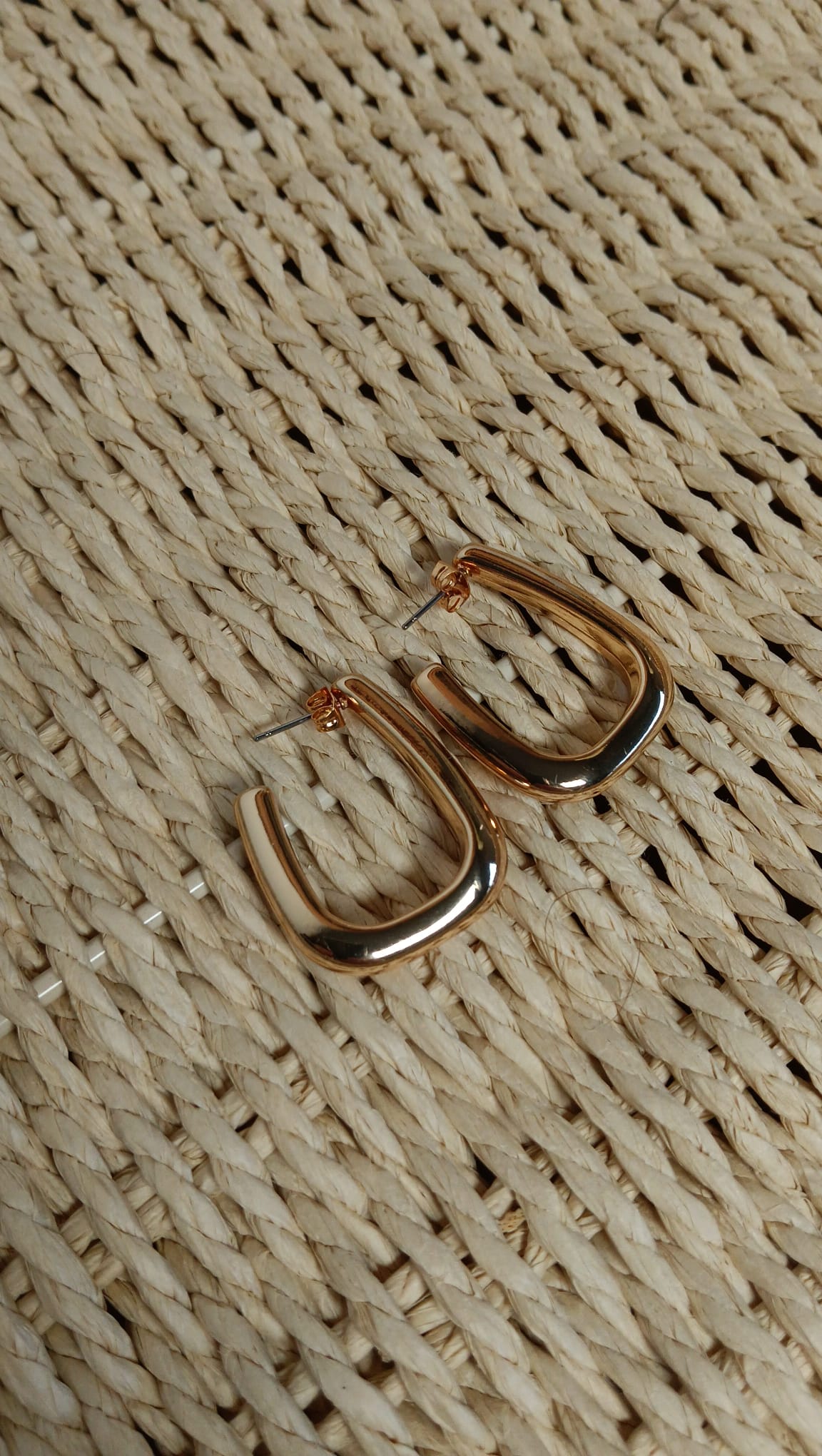Pendientes Aro Rectangular Dorados