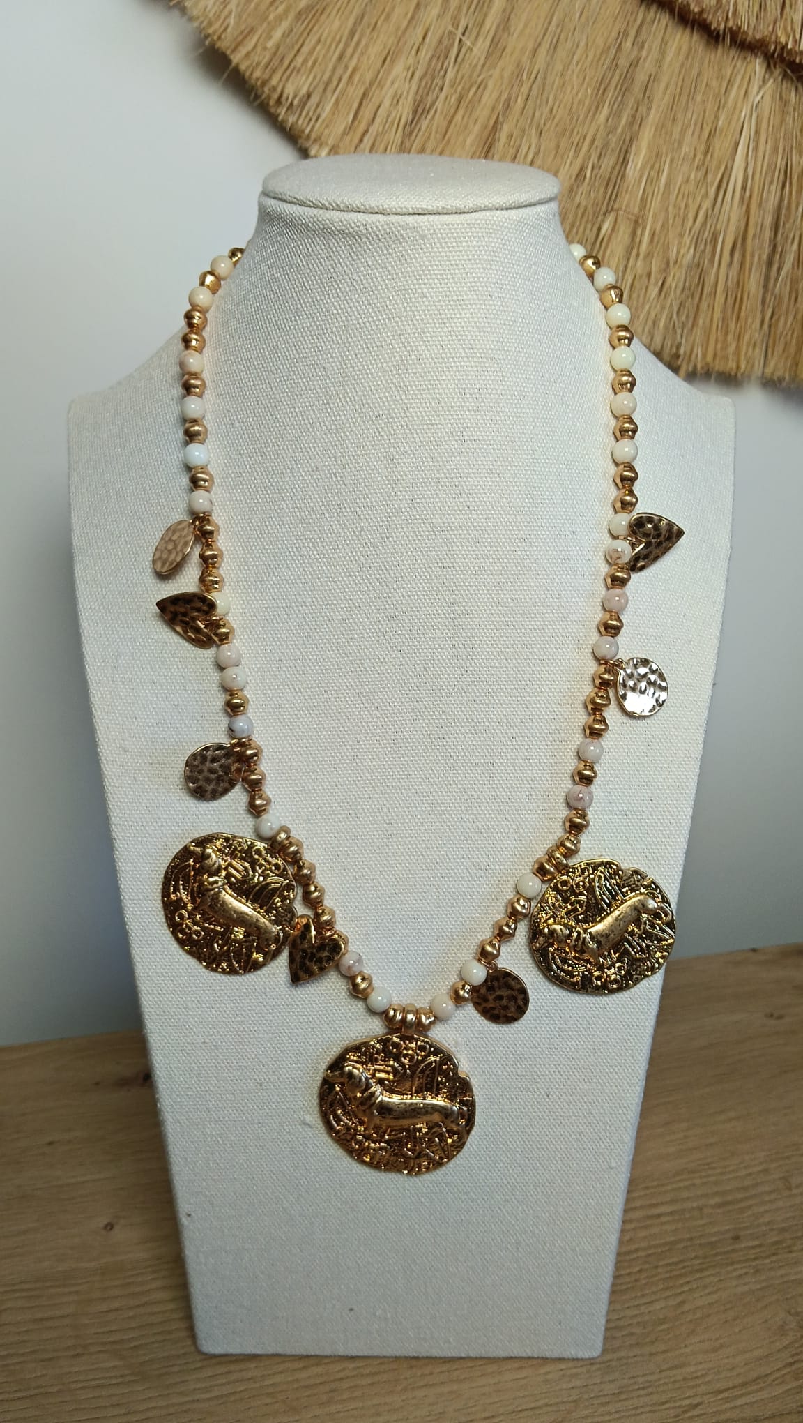 Collar Medallones Teckel Dorado