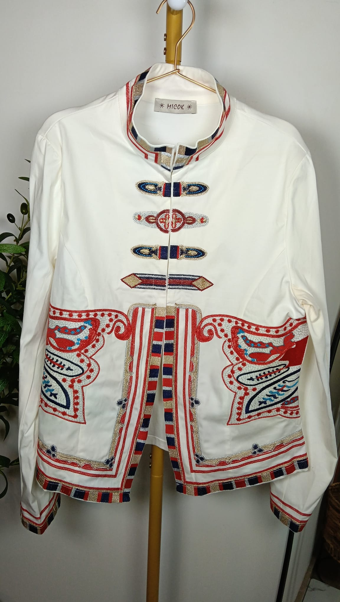Chaqueta Bordada Étnica Blanca
