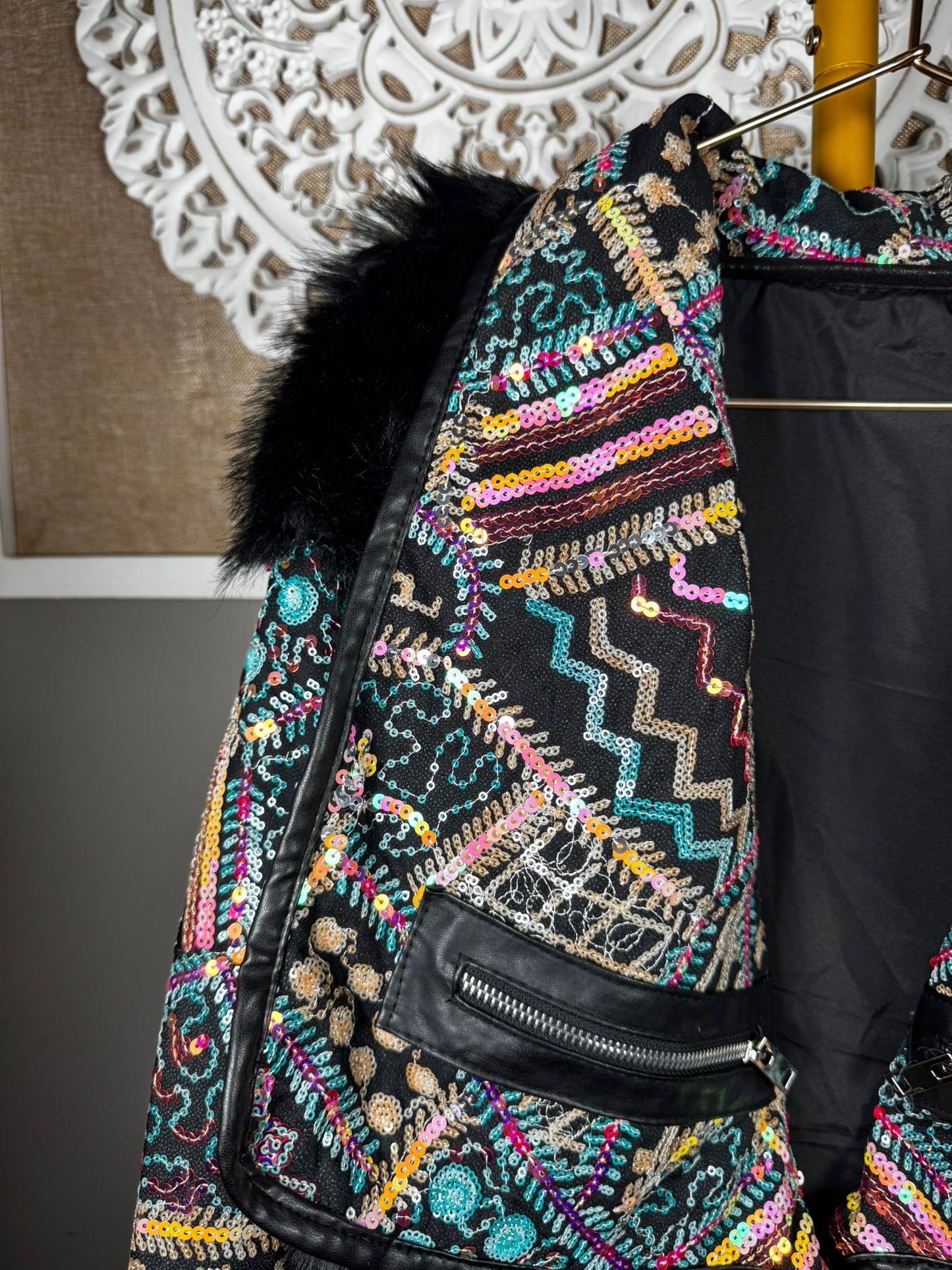 Chaqueta Lentejuelas Multicolor con Pelo Sintético