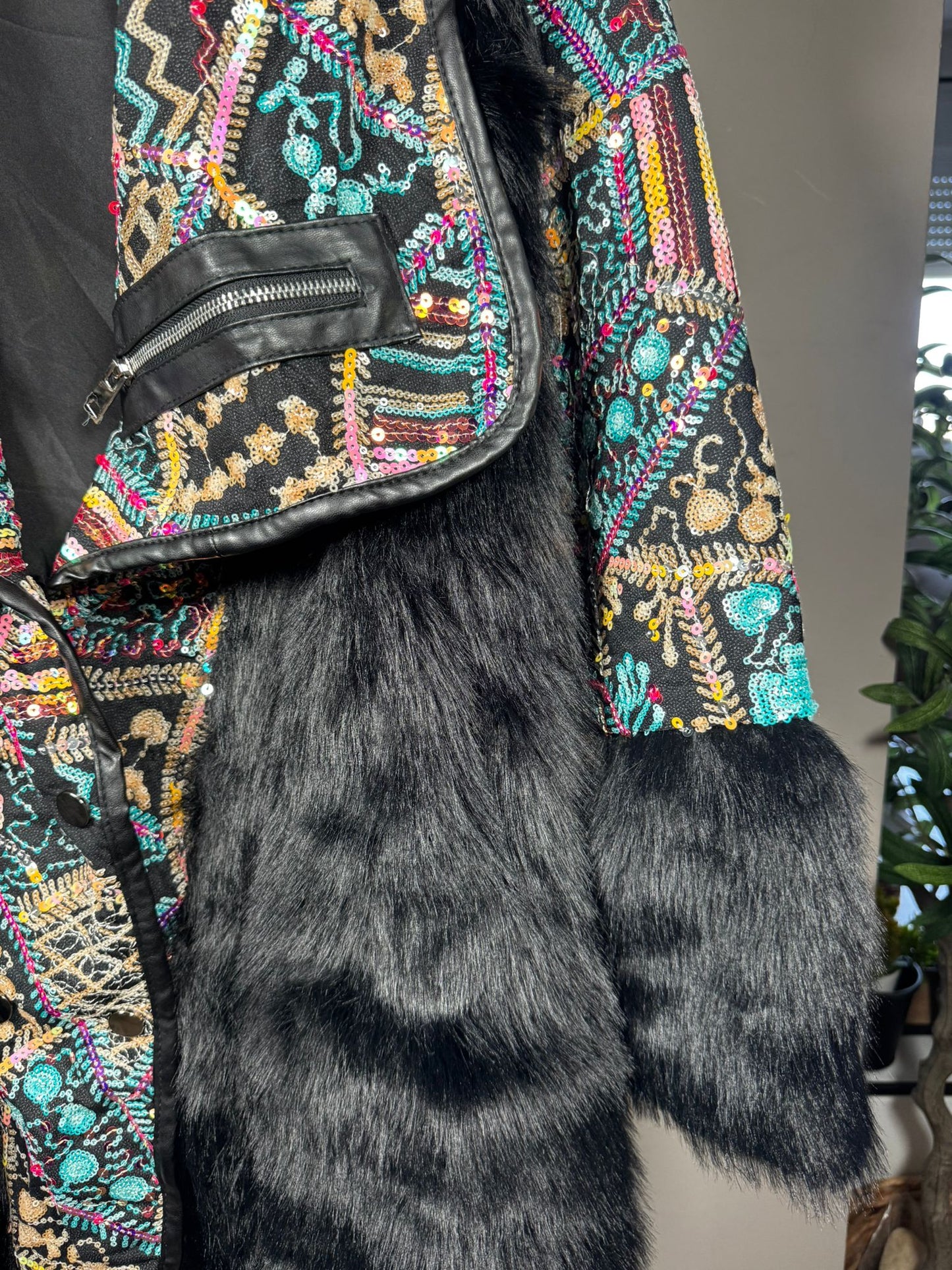 Chaqueta Lentejuelas Multicolor con Pelo Sintético