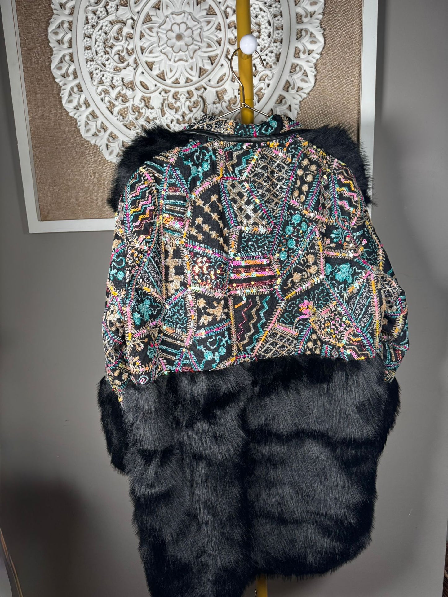 Chaqueta Lentejuelas Multicolor con Pelo Sintético