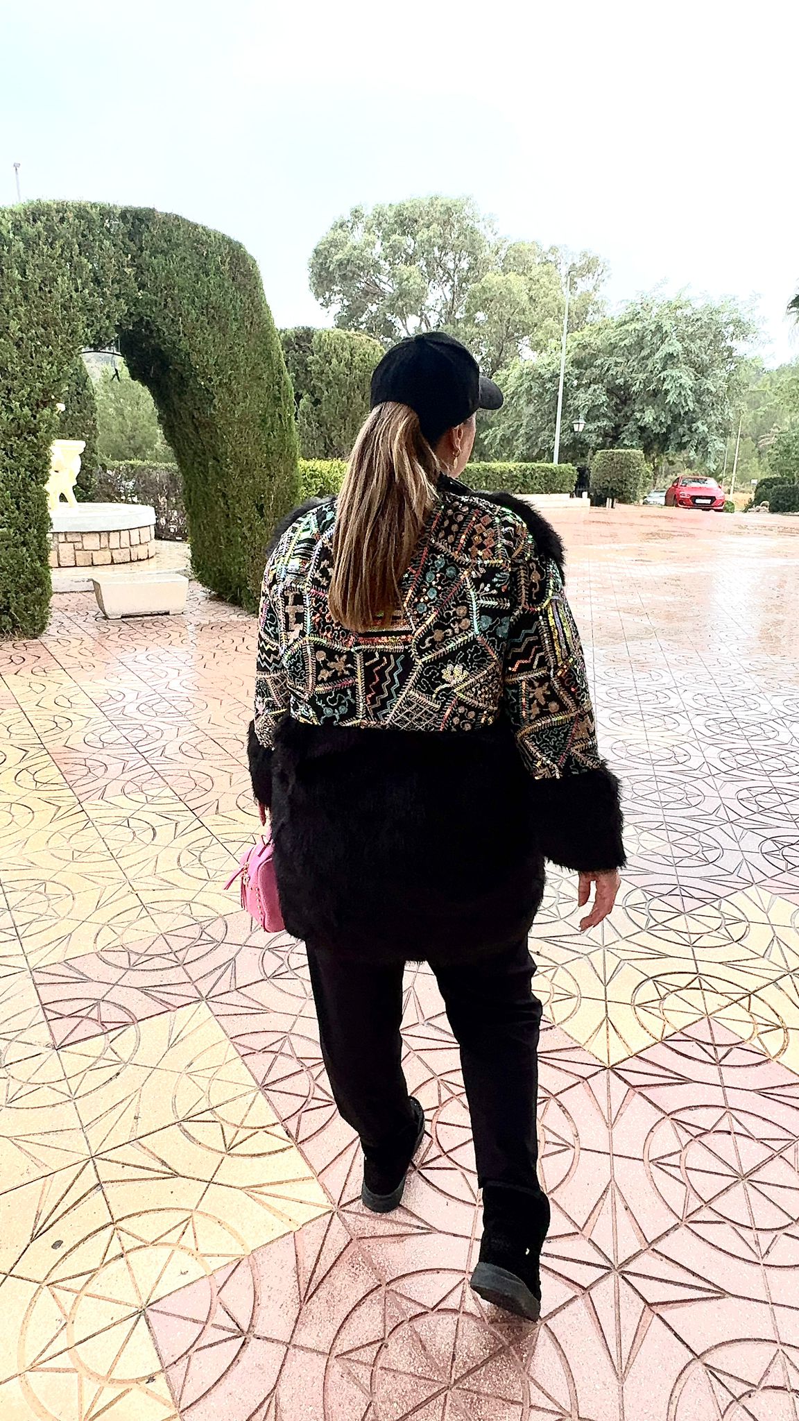 Chaqueta Lentejuelas Multicolor con Pelo Sintético