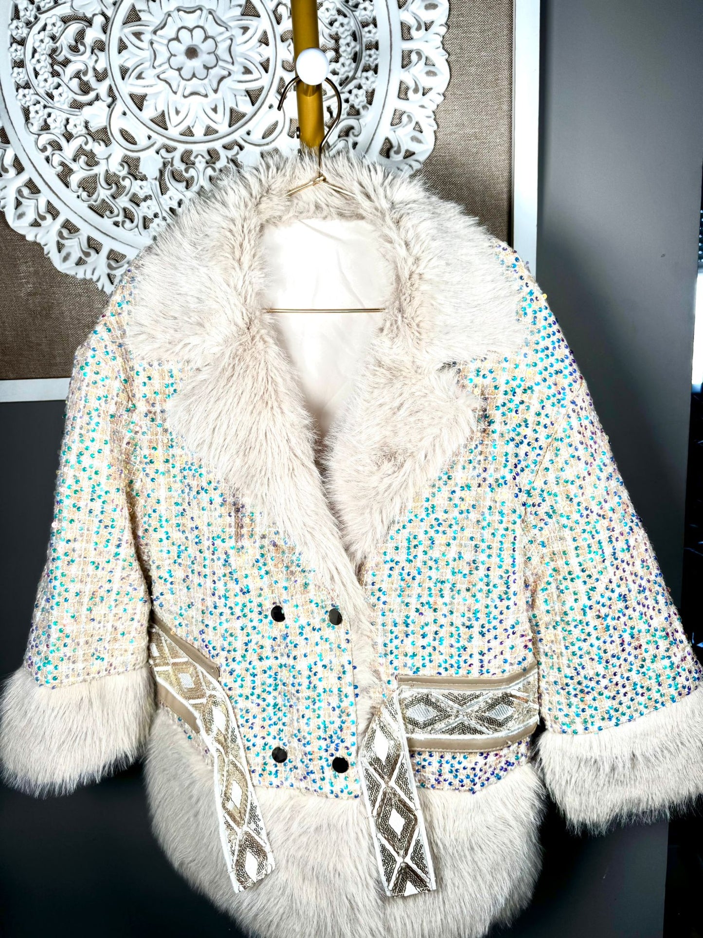Chaqueta Lentejuelas Multicolor con Pelo Sintético Beige