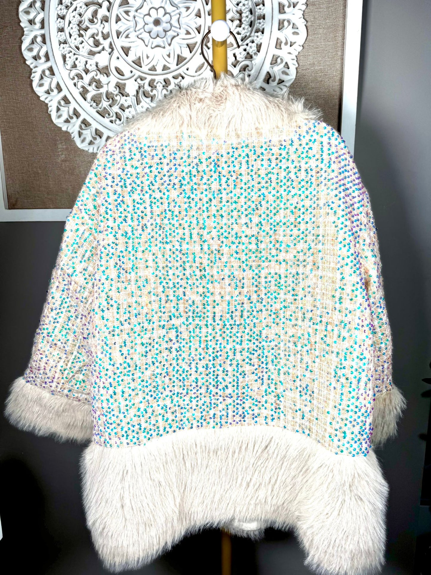 Chaqueta Lentejuelas Multicolor con Pelo Sintético Beige