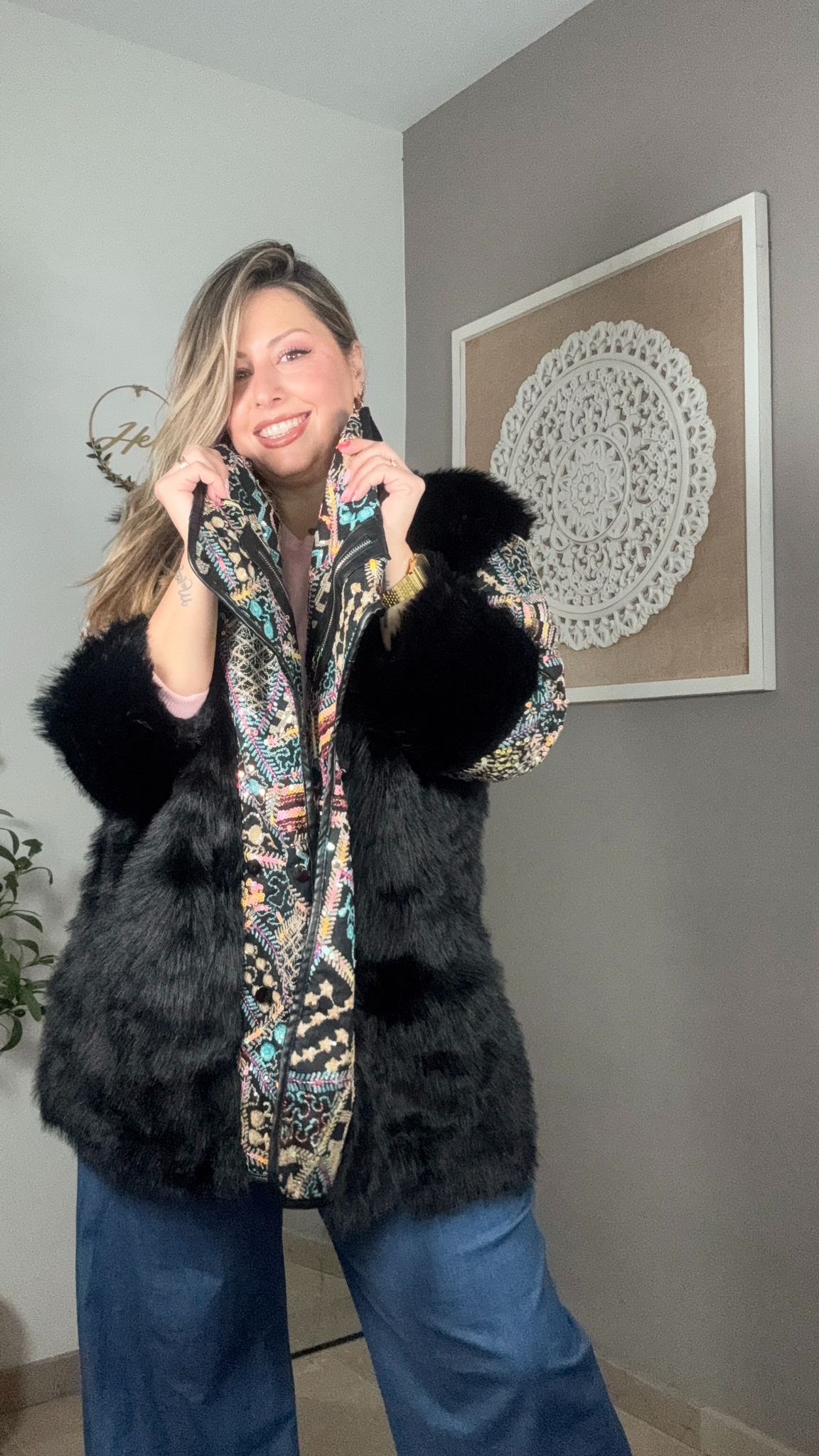 Chaqueta Lentejuelas Multicolor con Pelo Sintético