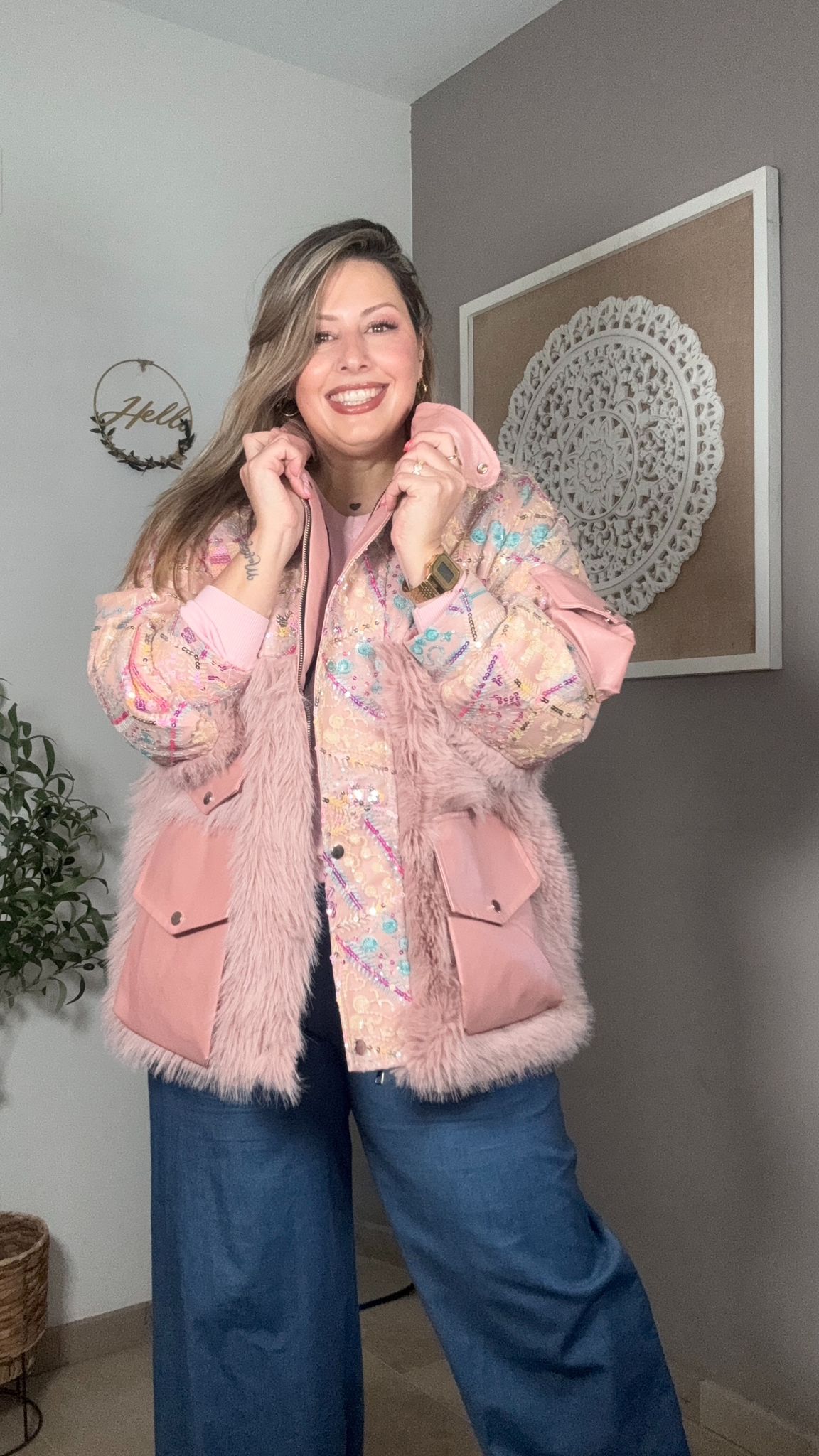 Chaqueta Lentejuelas Rosa con Pelo Sintético y Bolsillos
