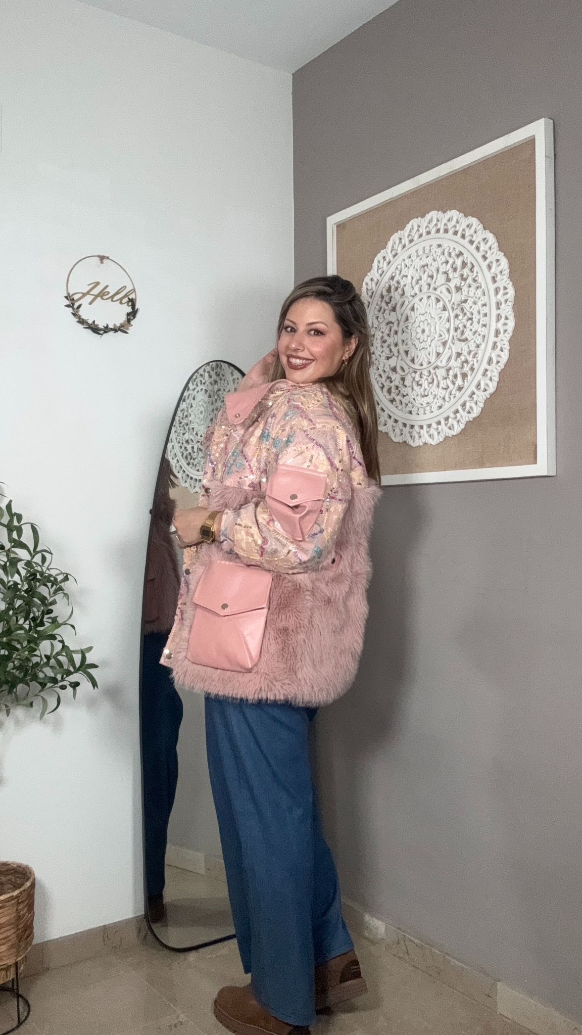 Chaqueta Lentejuelas Rosa con Pelo Sintético y Bolsillos
