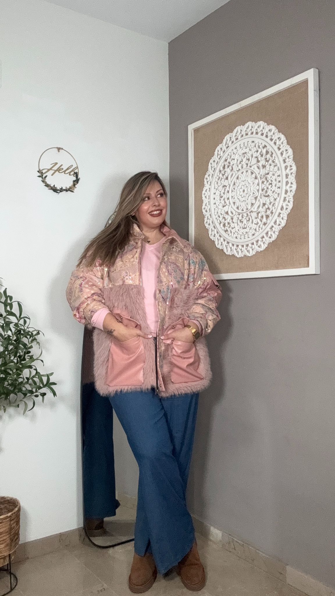Chaqueta Lentejuelas Rosa con Pelo Sintético y Bolsillos