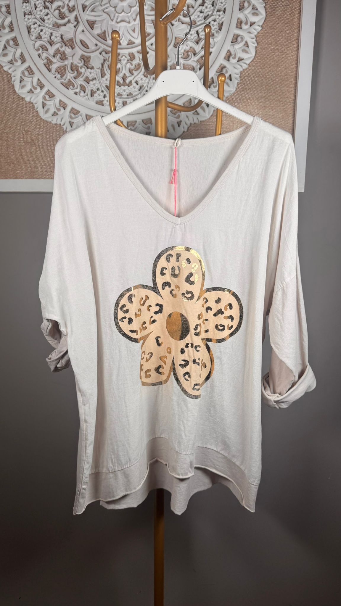 🌸 Camiseta Flor Leopardo Dorada Manga Larga (2 colores)