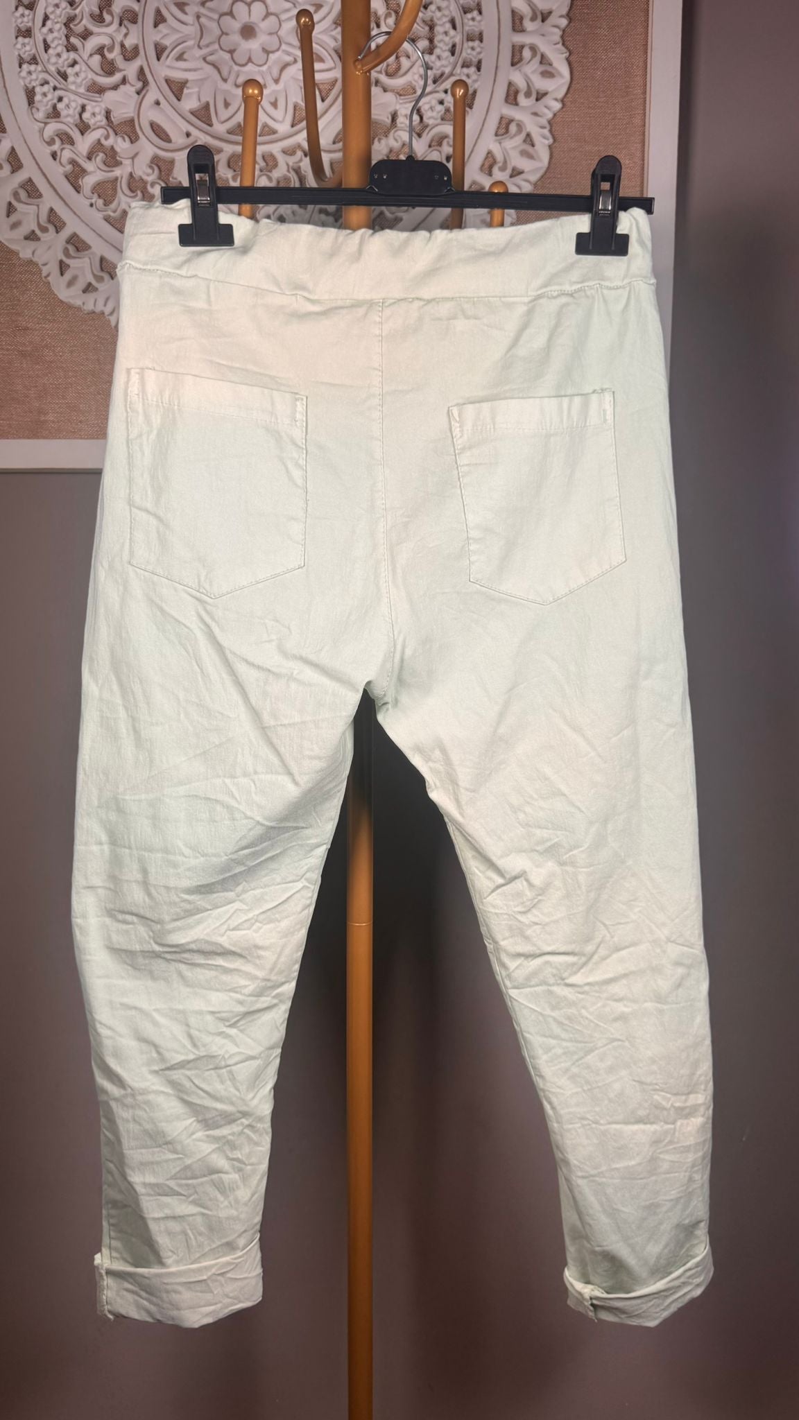 🧵 Pantalón Jogger con Cremalleras Decorativas y Bolsillos Largos (2 colores)
