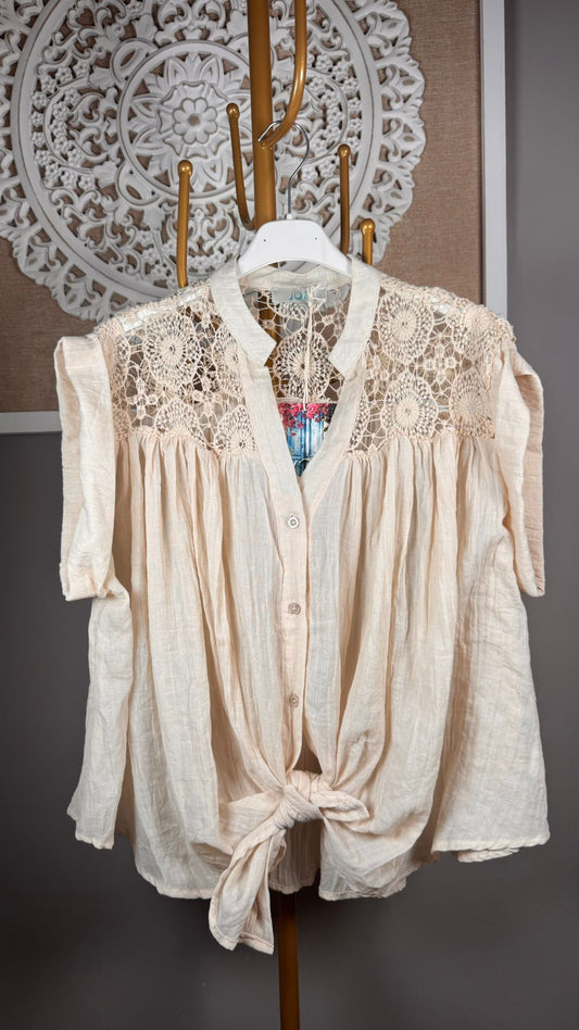 🤍 Camisa Boho Beige con Crochet Artesanal