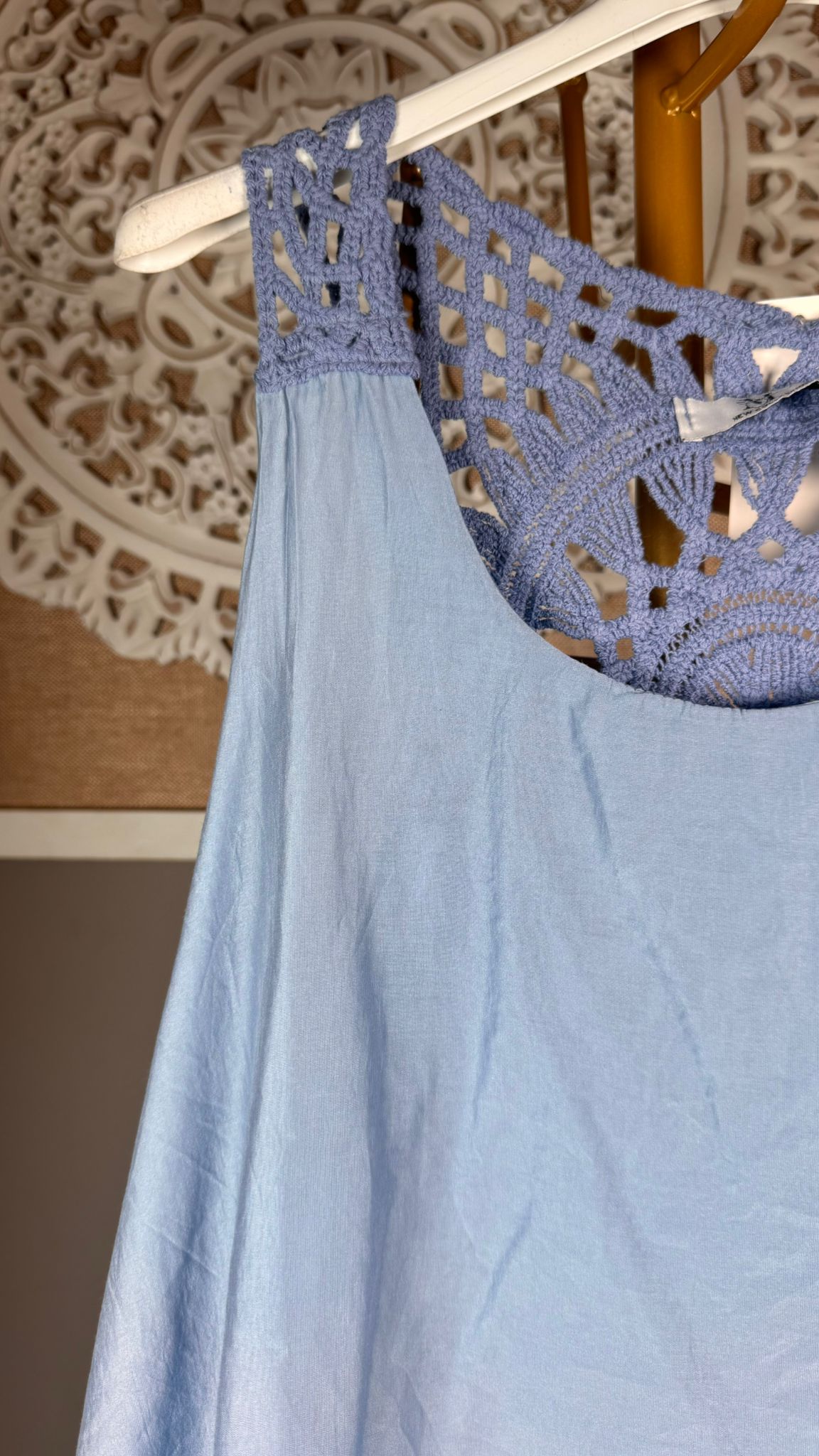 🞦 Vestido Azul Celeste con Crochet Mandala en Espalda
