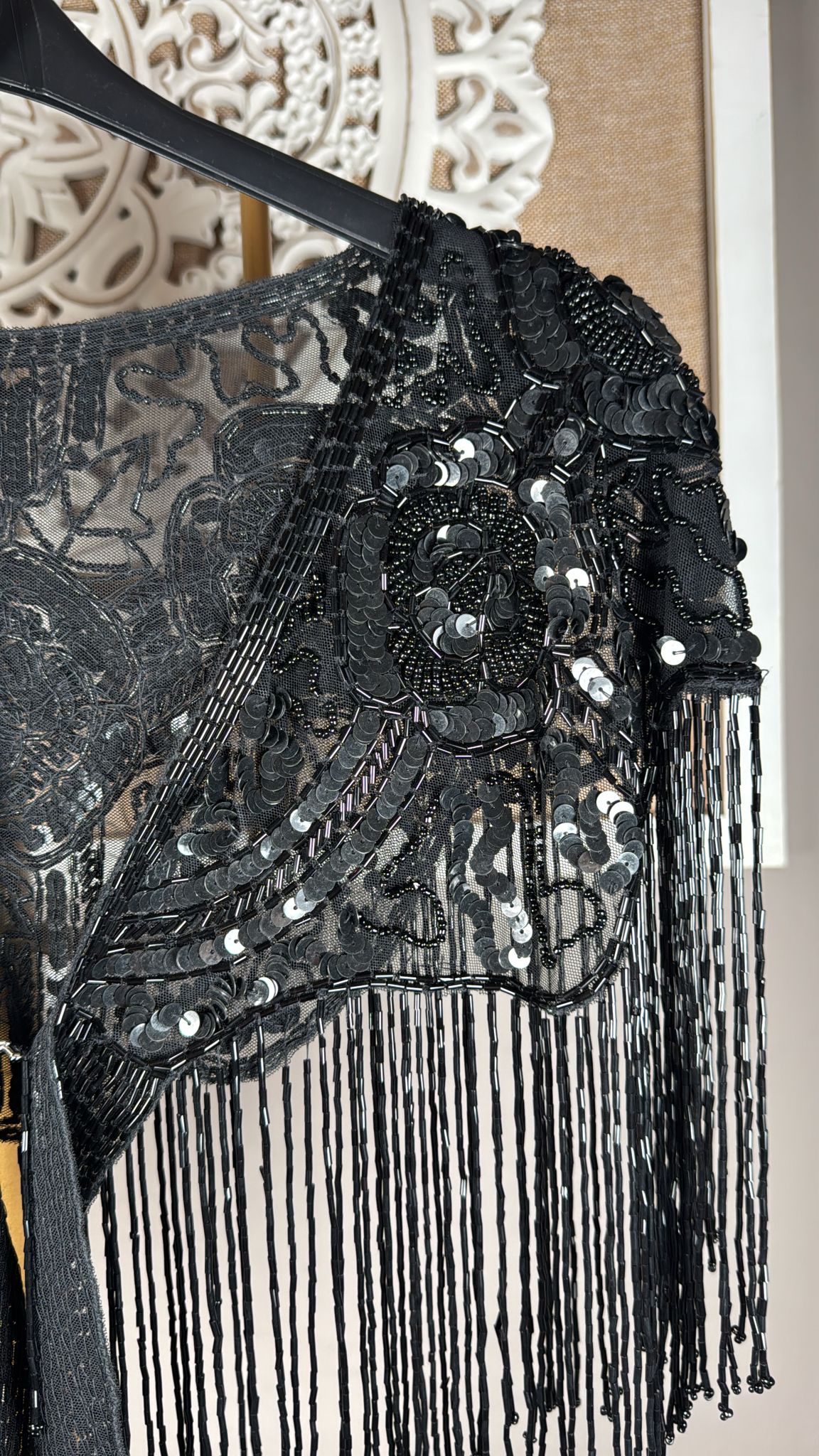 ✨ Pechera Artesanal Bordada con Lentejuelas y Flecos