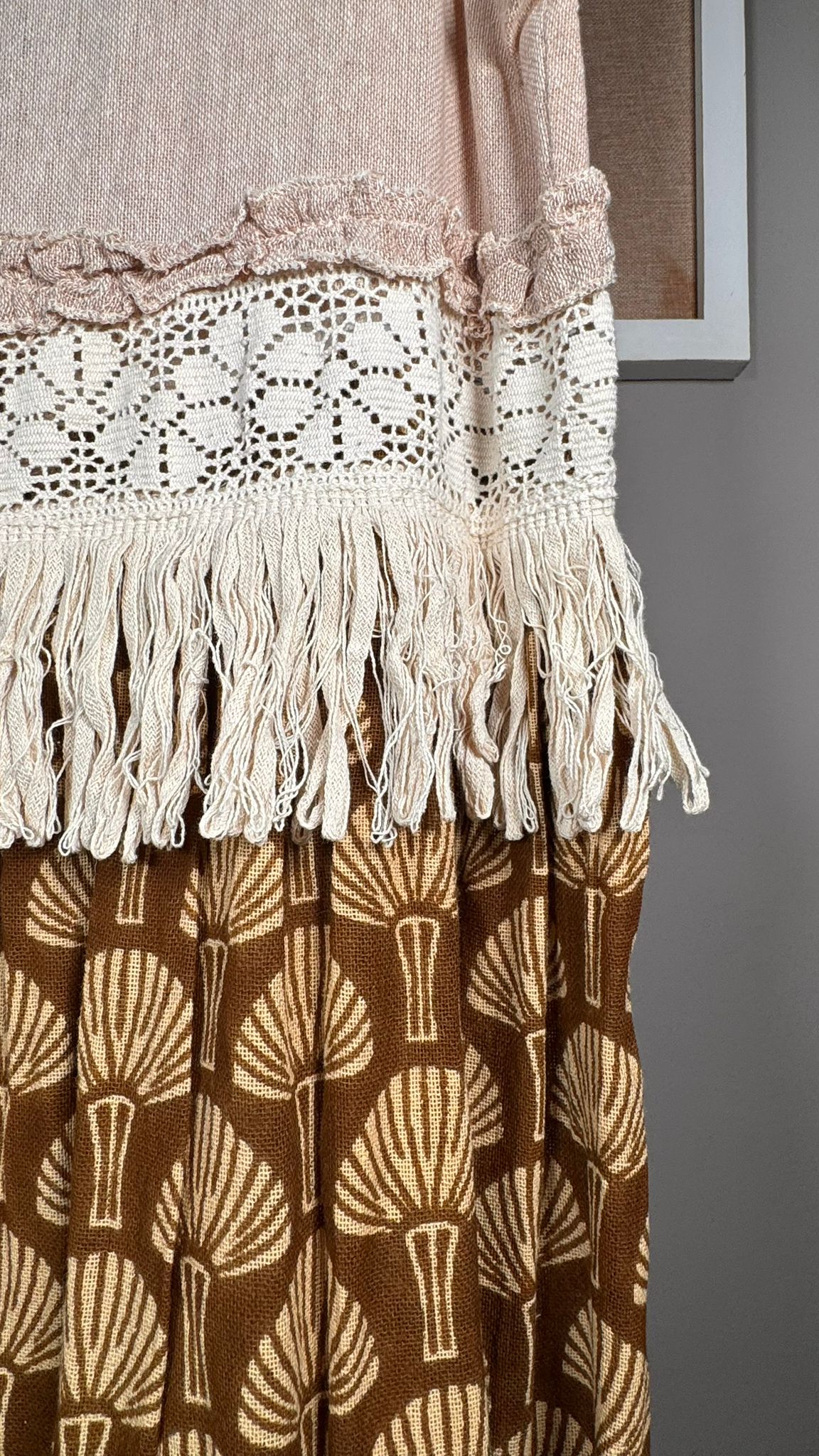 Chaleco Largo Boho con Crochet