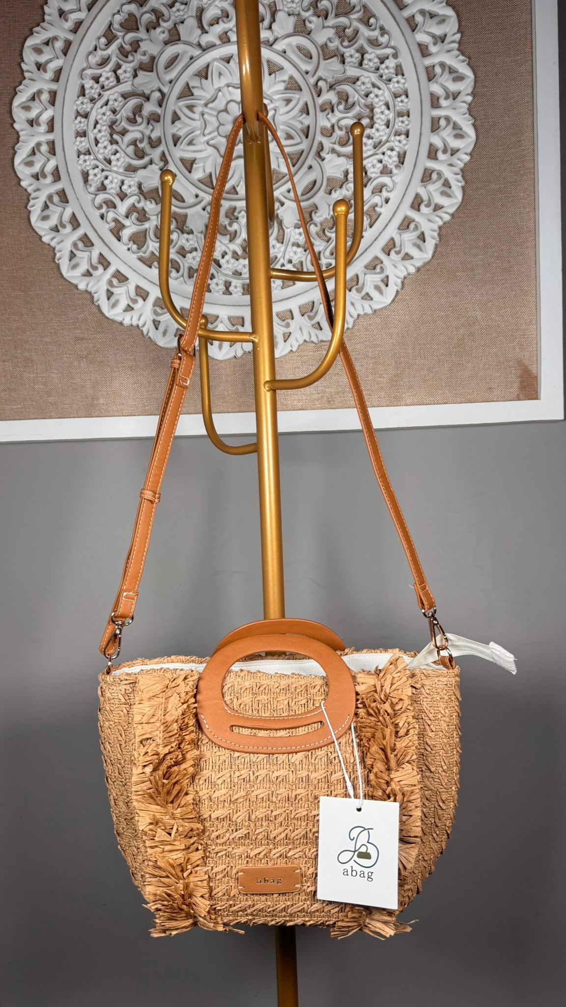 Bolso de Rafia Tejida con Flecos