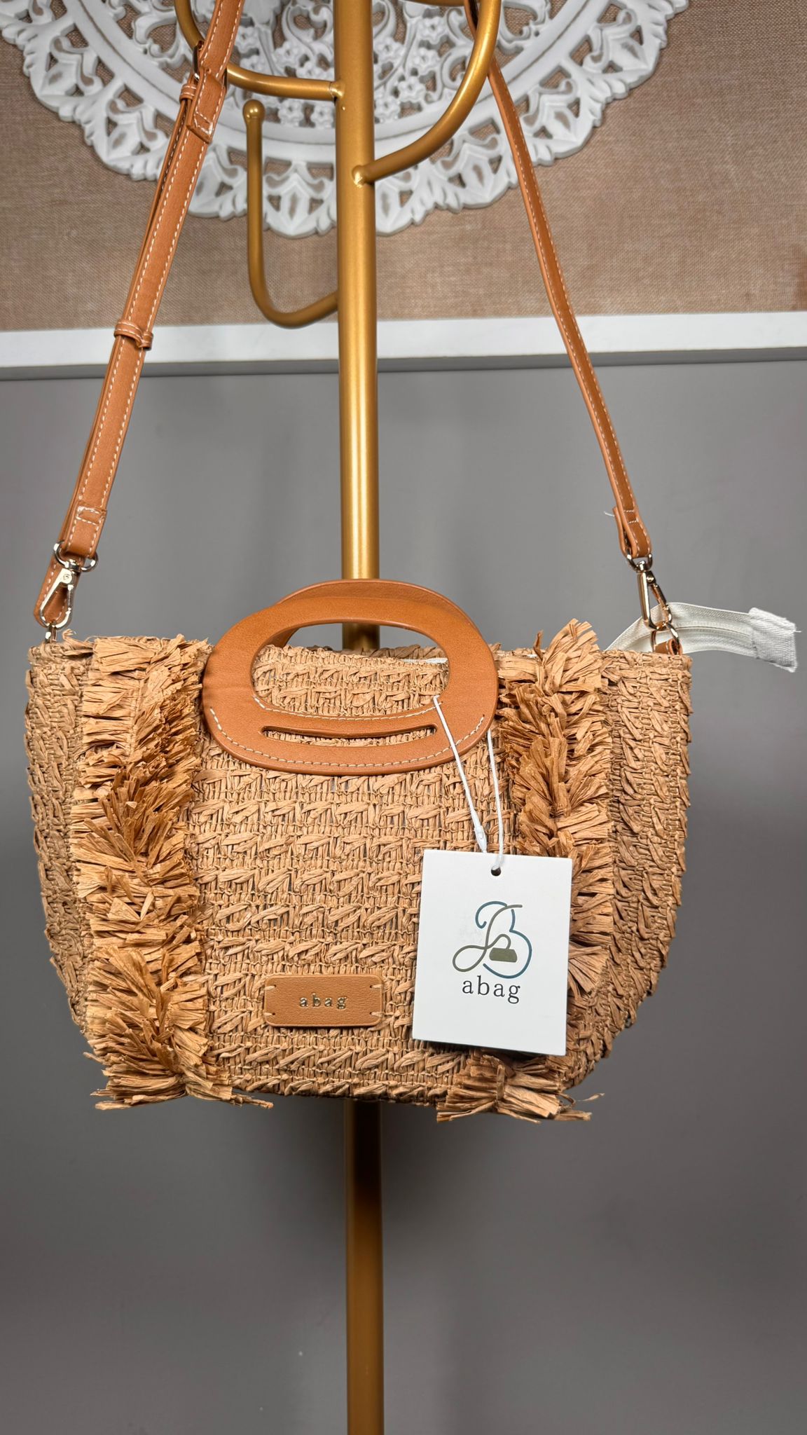 Bolso de Rafia Tejida con Flecos