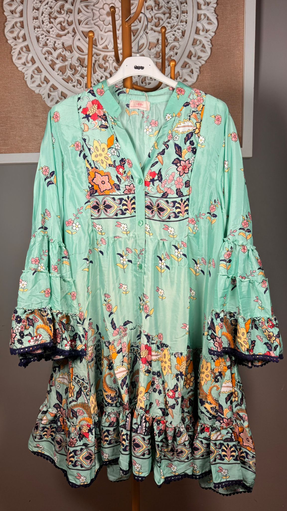 Vestido Verde Menta con Estampado Floral
