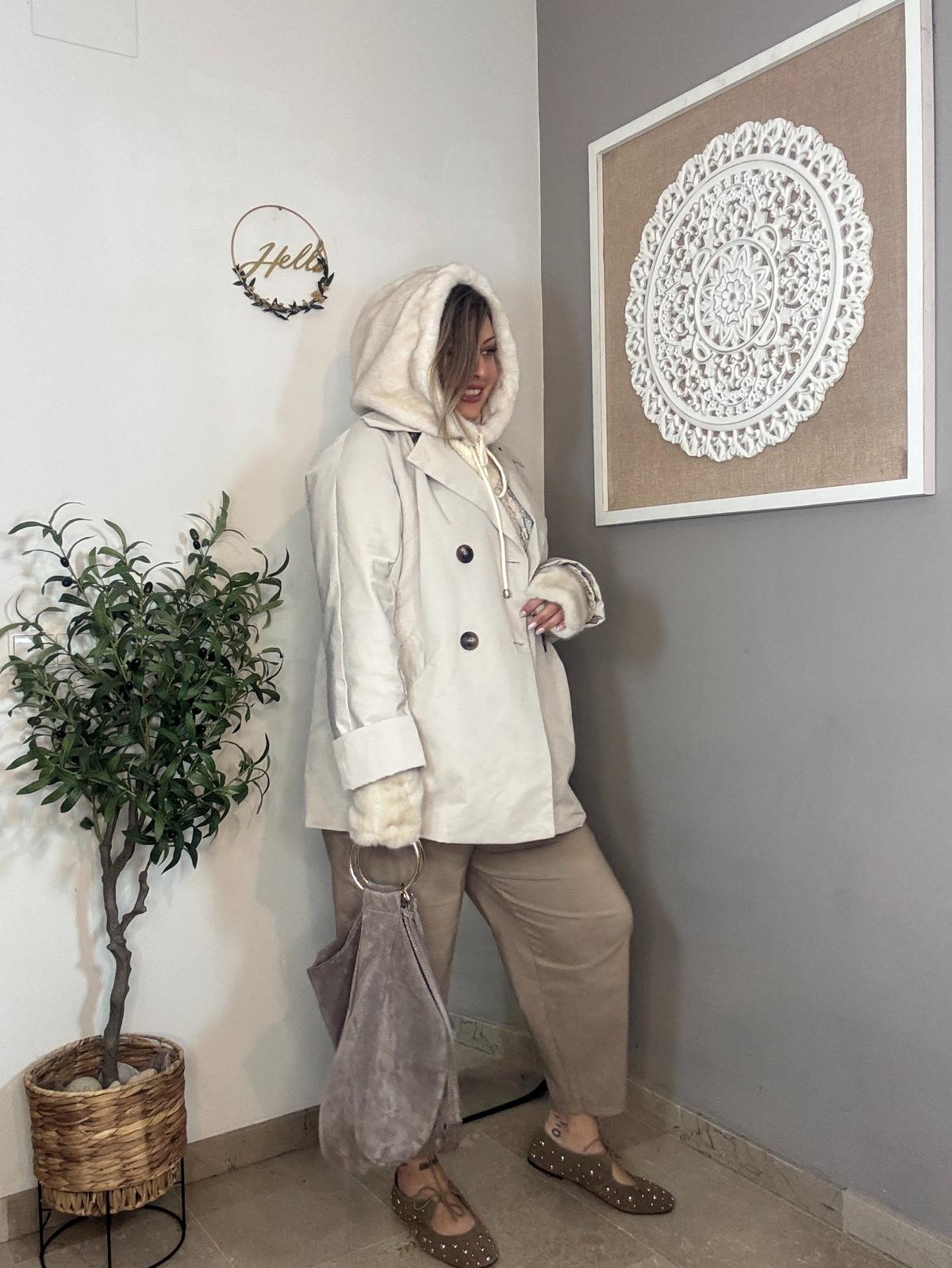 Gabardina Elegante Beige