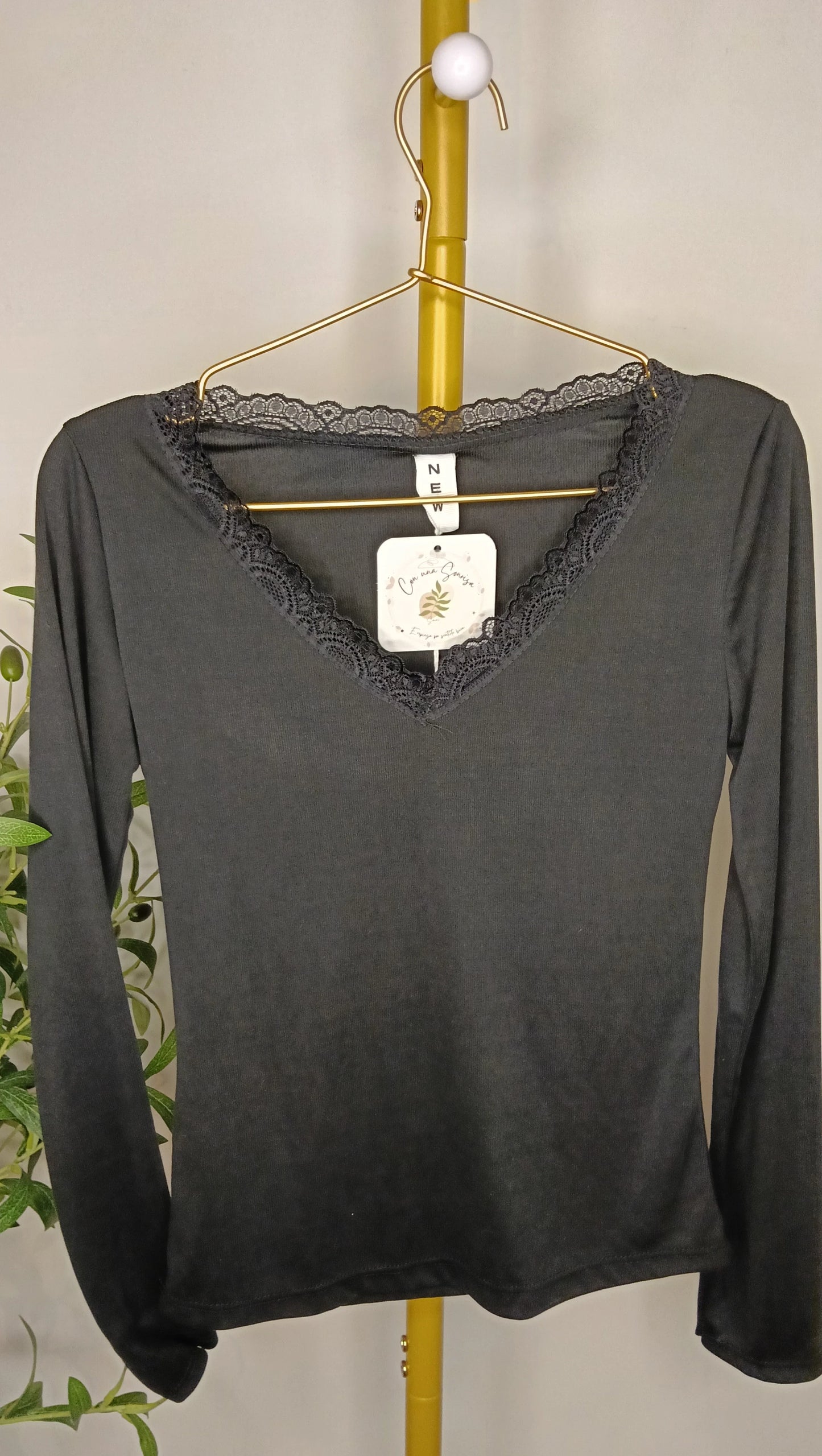 Camiseta Canalé Encaje Cuello (2 colores)