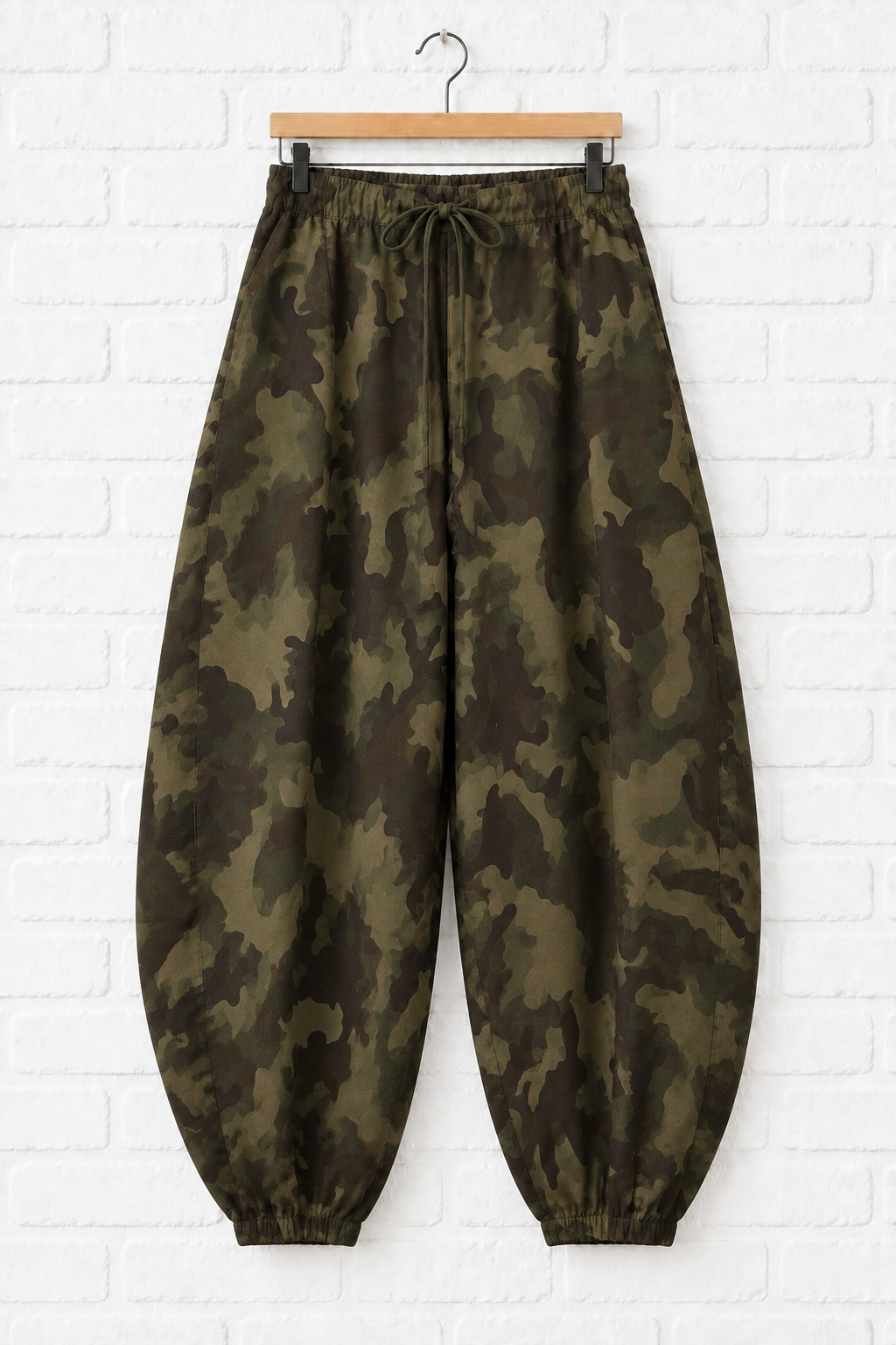 Pantalón Camuflaje Tono Oscuro