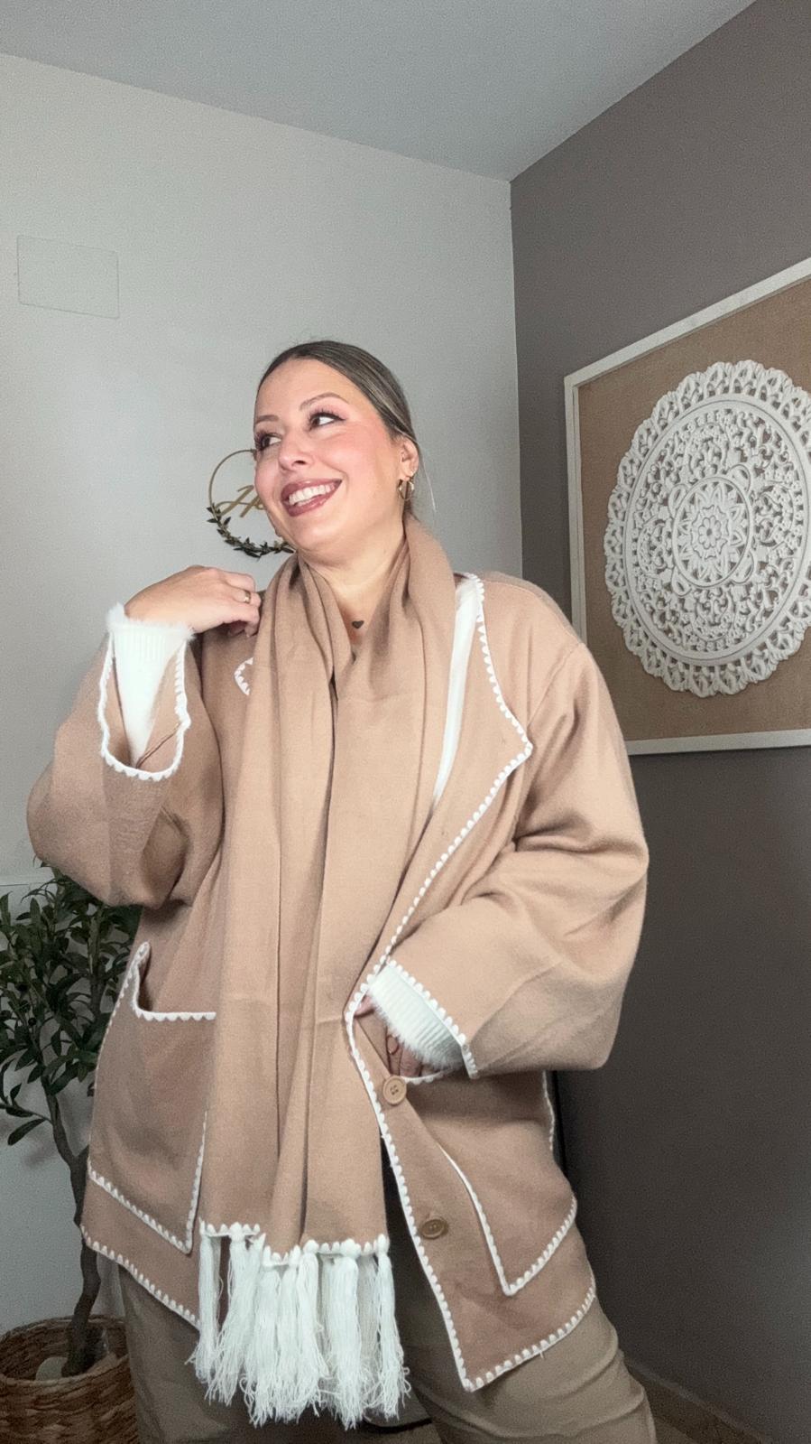 ✨ Chaqueta de Punto con Bufanda