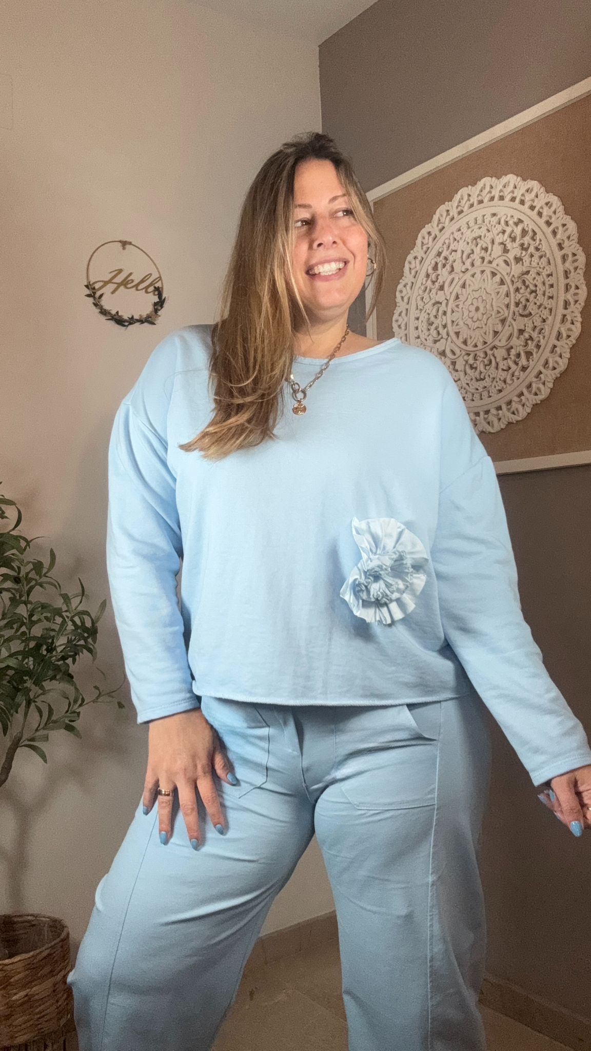 💙 Pantalón Azul Celeste con Cinturón Incluido