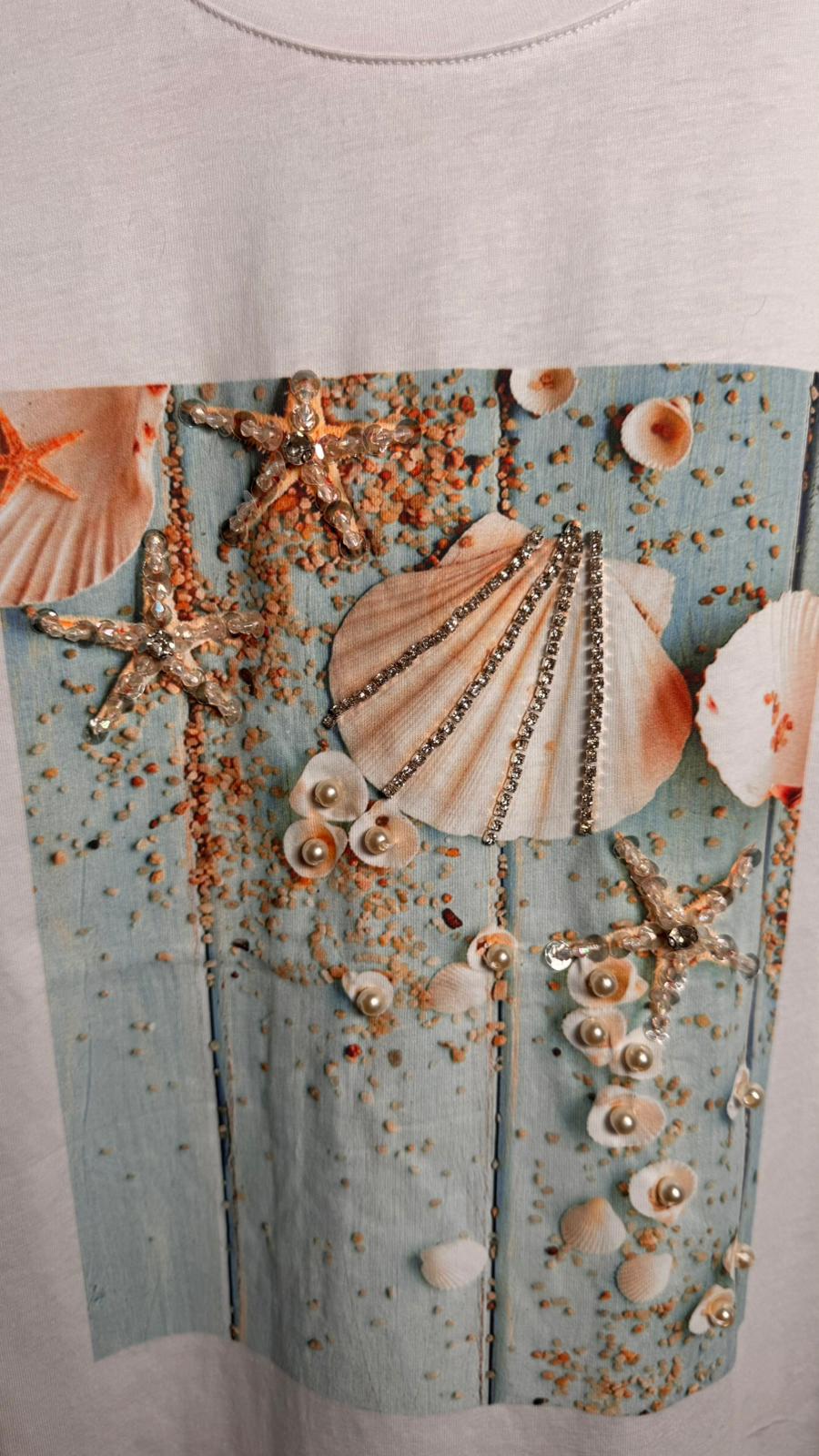 🐚 Camiseta Marina con Conchas y Pedrería (3 colores)