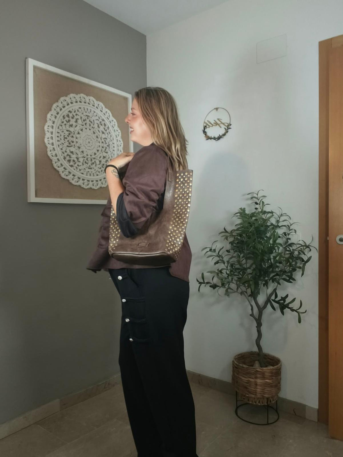 Bolso Vintage con tachuelas doradas y bolso interior extraíble