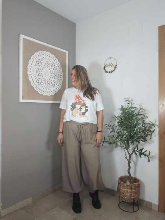 Camiseta blanca de manga corta con estampado de moda +44