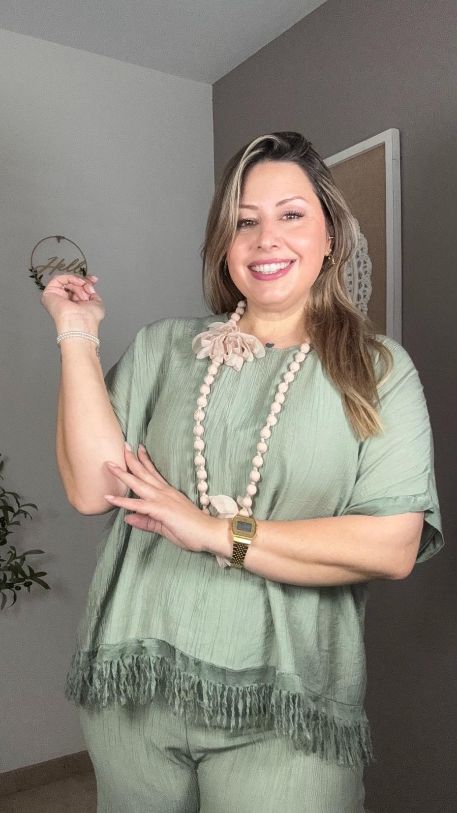 Blusa Boho Verde Salvia con Flecos