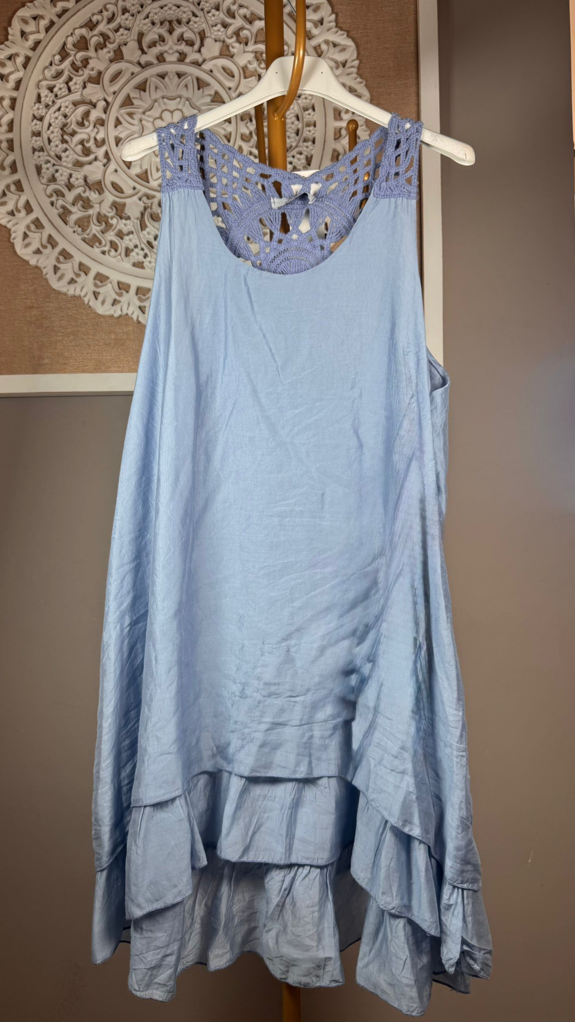 🞦 Vestido Azul Celeste con Crochet Mandala en Espalda