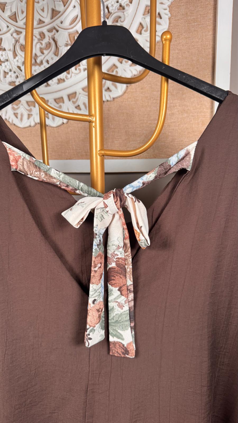 Blusa Detalle Pañuelo Floral (2 colores)